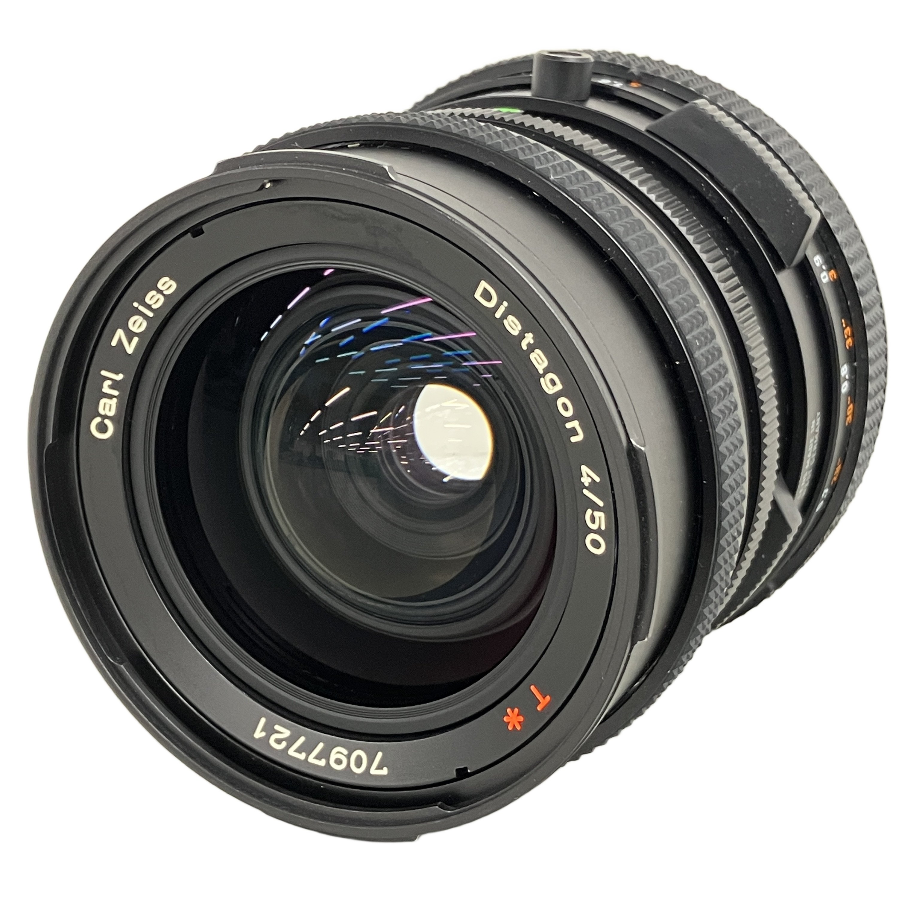HASSELBLAD Carl Zeiss Distagon T* 50mm f/4|中判カメラの王道、緻密な描写と深い陰影を描き出す広角の銘玉