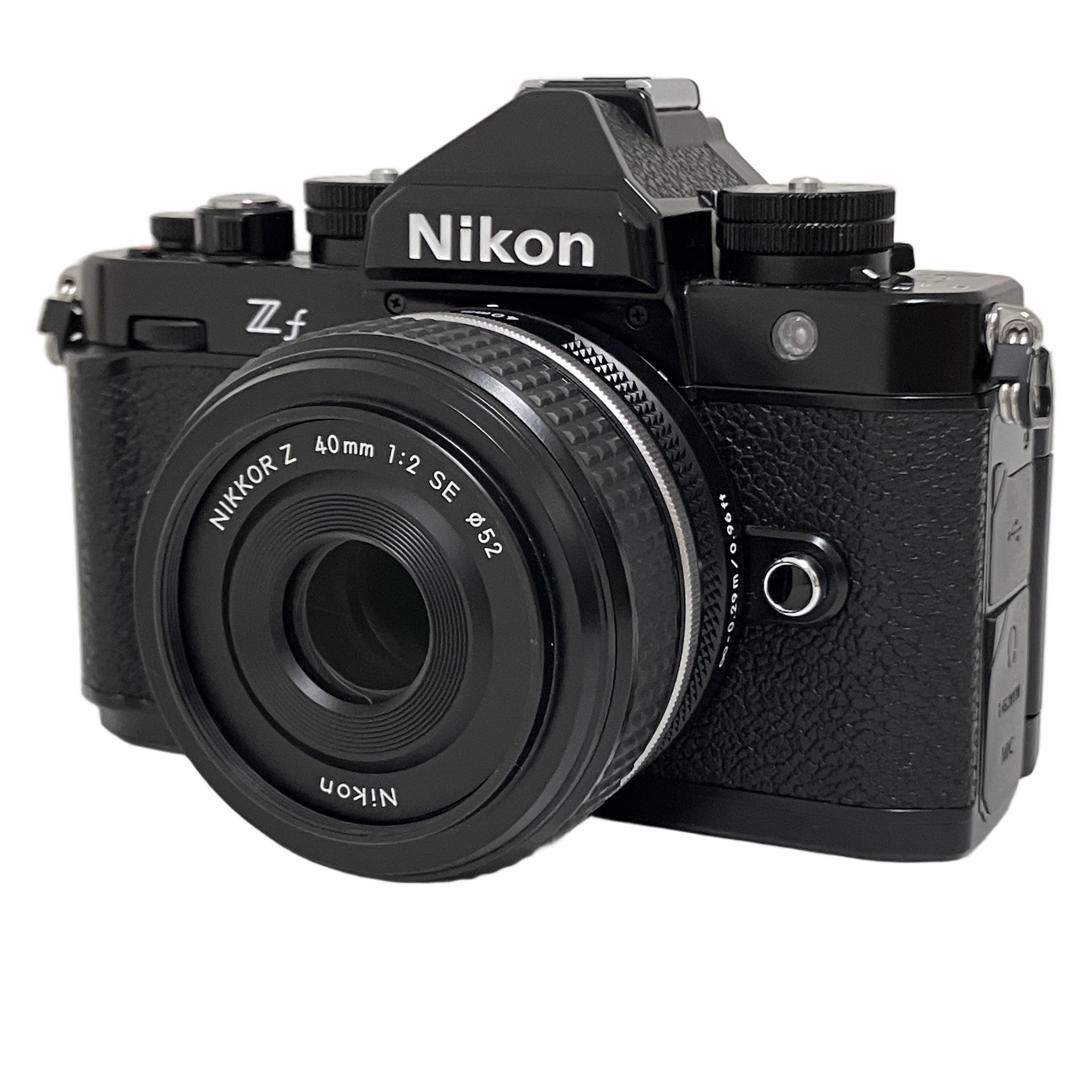 Nikon Z f 40mm f/2 レンズキット|不変のデザインに最新鋭の機能を宿した、撮る悦びを再定義するヘリテージモデル
