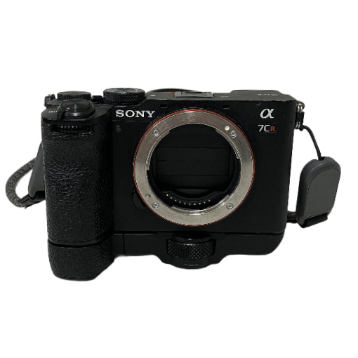 SONY α7CR ボディ ILCE-7CR ブラック|約6100万画素の圧倒的解像度を、驚くほど小さなボディで軽快に持ち運ぶ