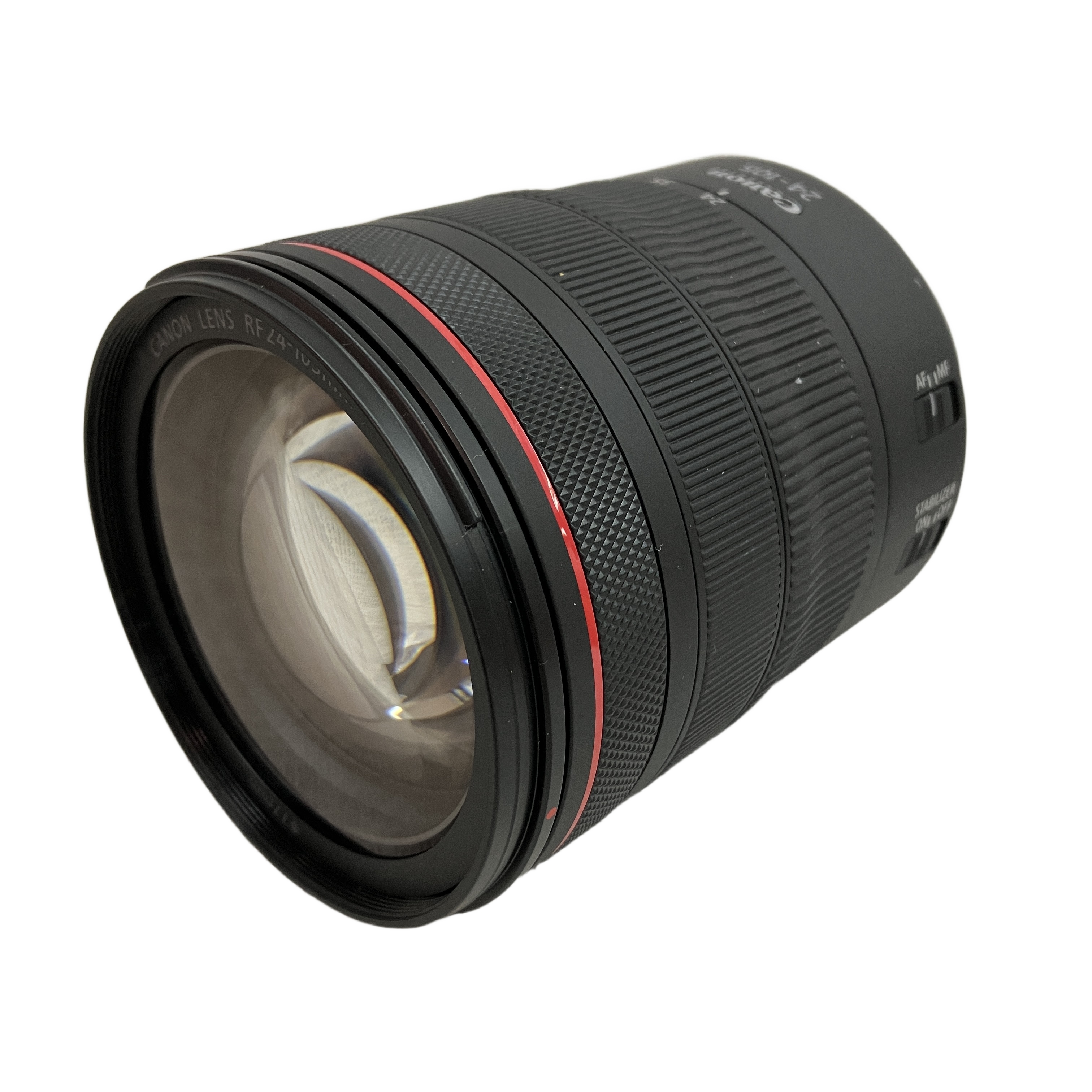 これ一本で、全てが作品になる。24mmの広角から105mmの望遠まで、Lの誇りを宿した最高峰の万能レンズ。