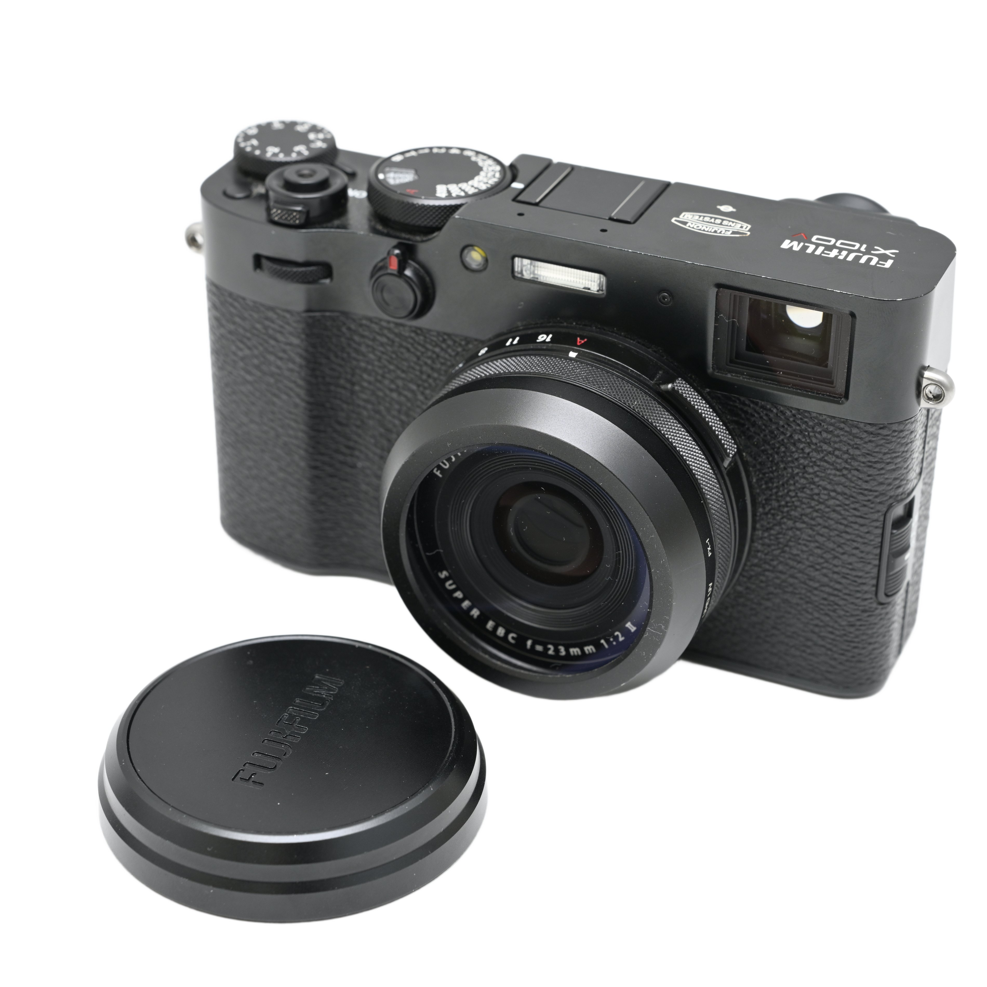 FUJIFILM X100V|伝説的ヒットを記録した「究極の常用機」、進化したレンズとチルト液晶を備えた第5世代