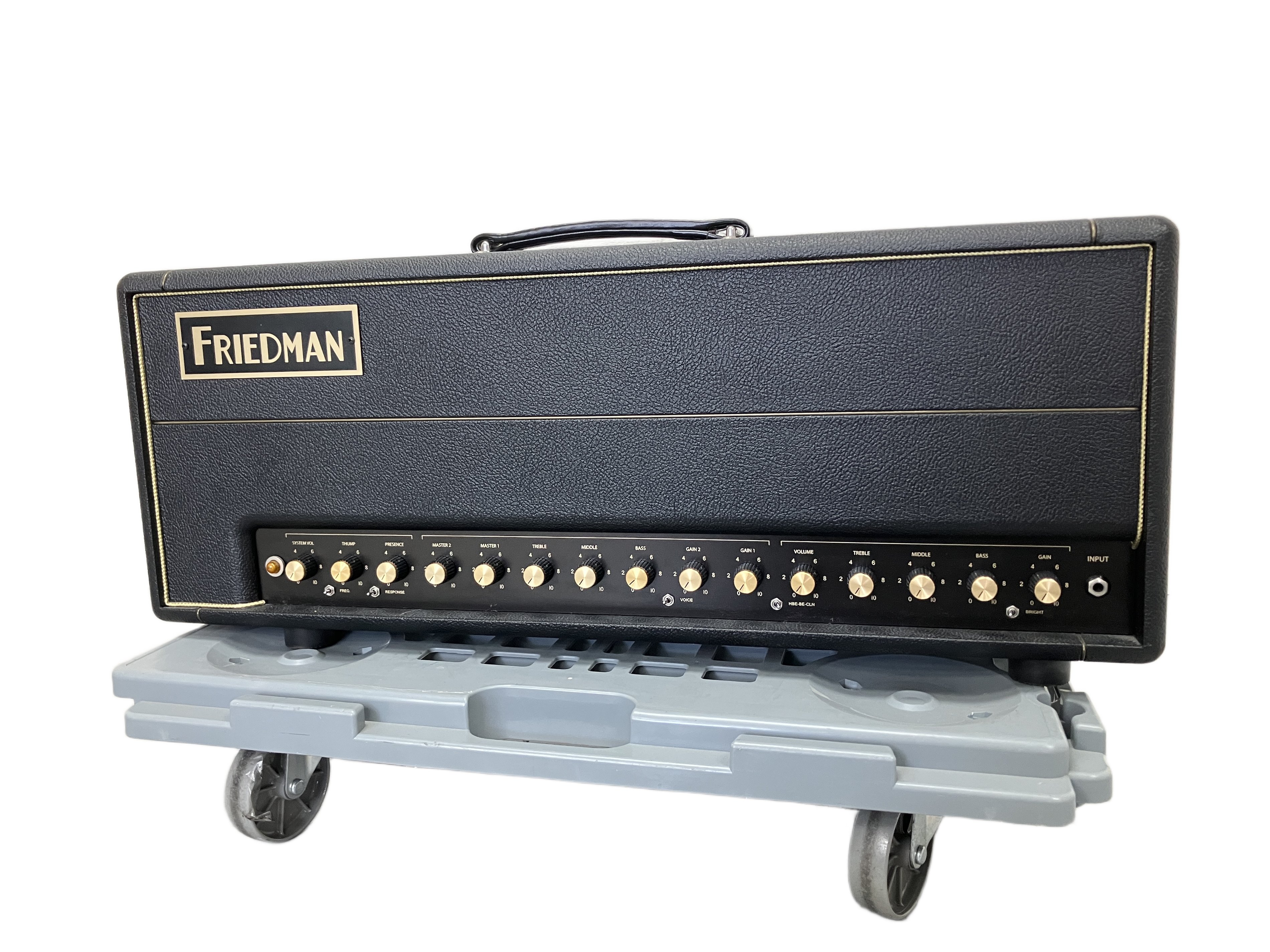 Friedman BE-100 Deluxe|「ブラウンサウンド」の到達点。3ch独立制御でステージを支配するフラッグシップ・ヘッド