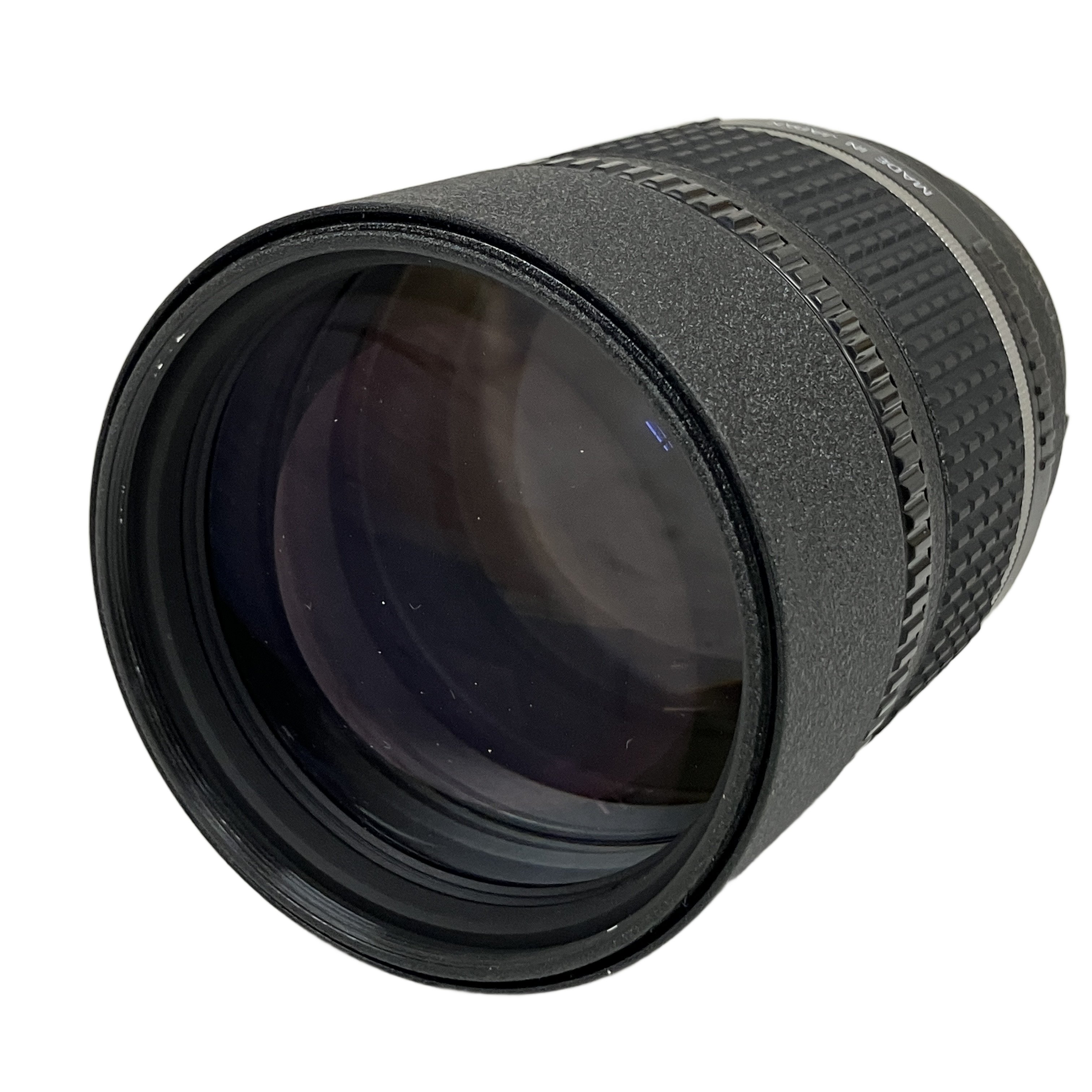 Nikon AF DC-Nikkor 135mm 1:2|「ボケを操る」魔法のレンズ。ポートレートの歴史に名を刻む孤高の単焦点