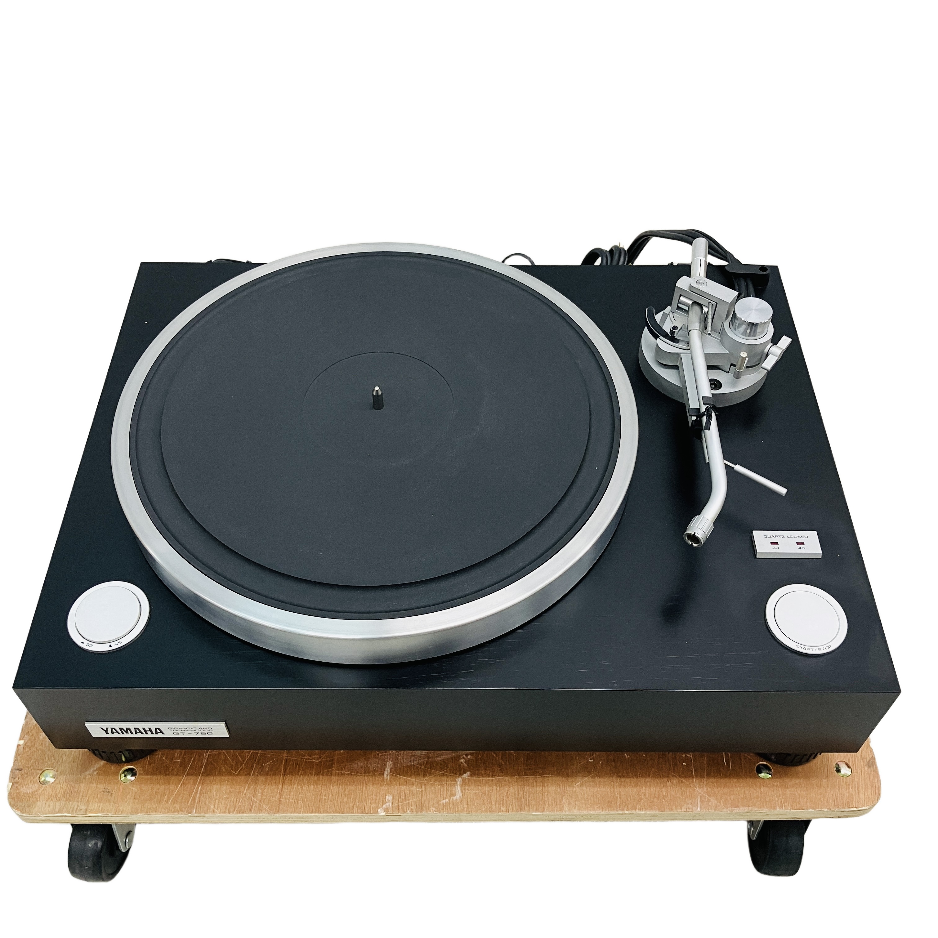 YAMAHA GT-750 レコードプレーヤー