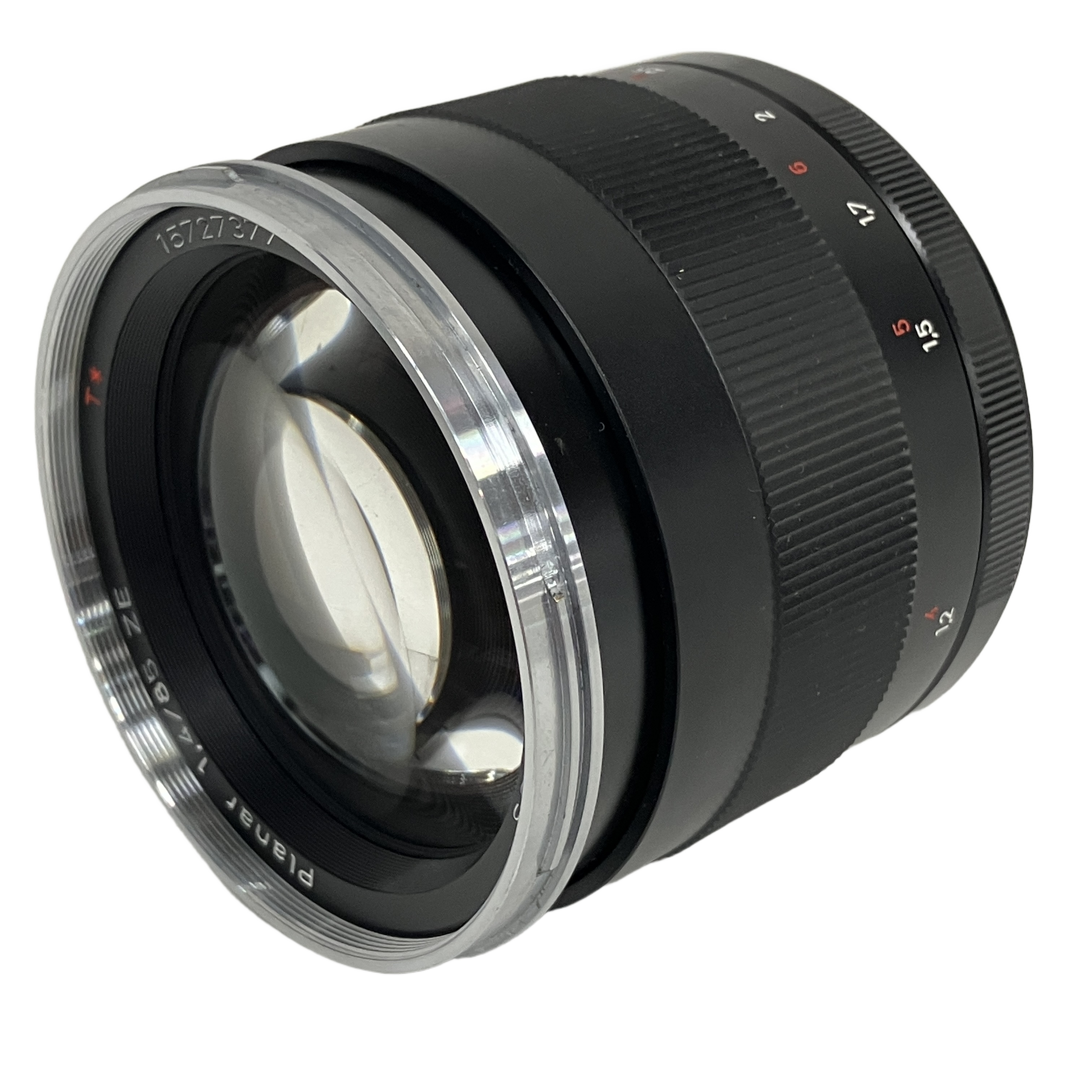 Carl Zeiss Planar T* 1.4/85|銘玉の系譜を継ぐ中望遠レンズ