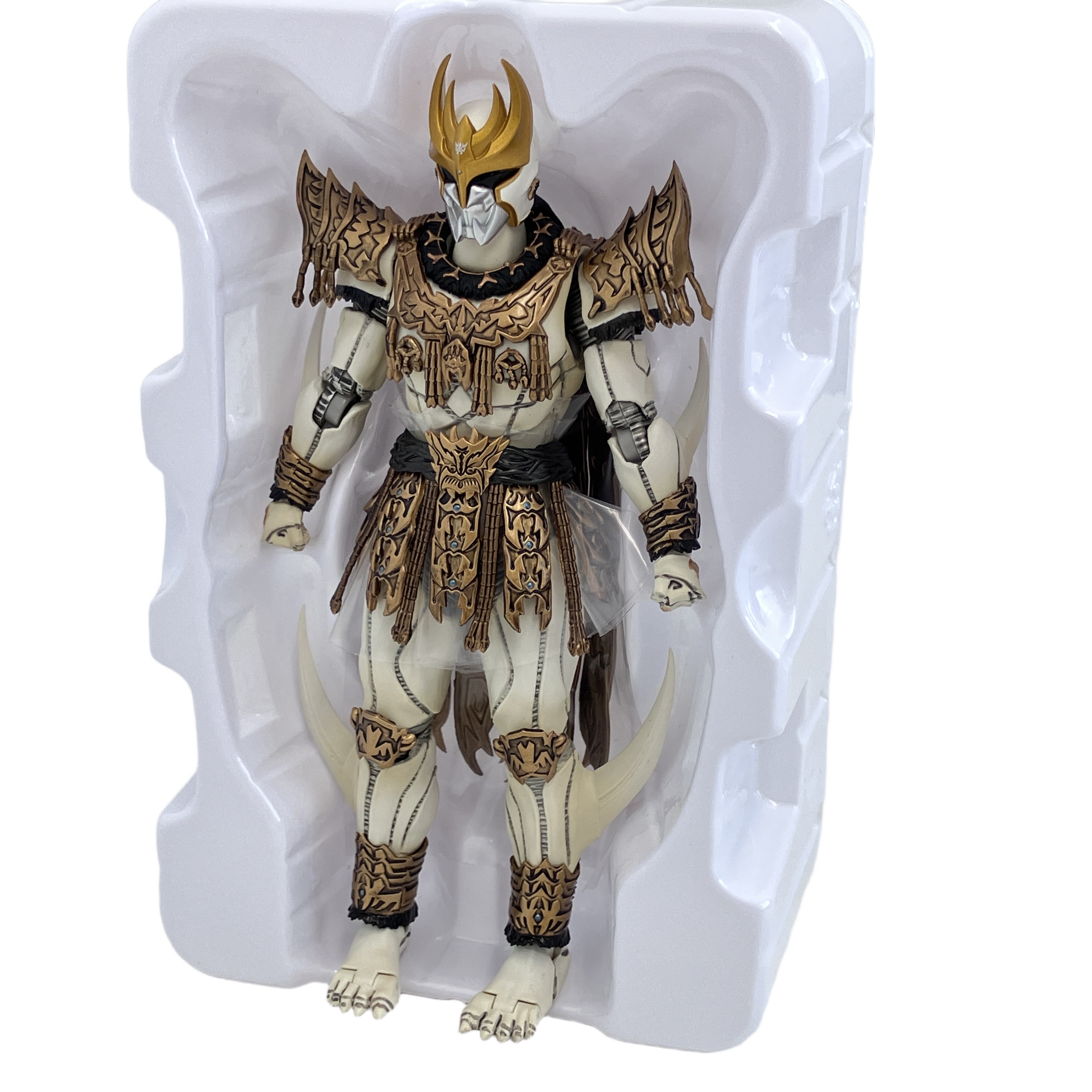 BANDAI SPIRITS S.H.Figuarts 真骨彫製法 仮面ライダークウガ ン・ダグバ・ゼバ フィギュア