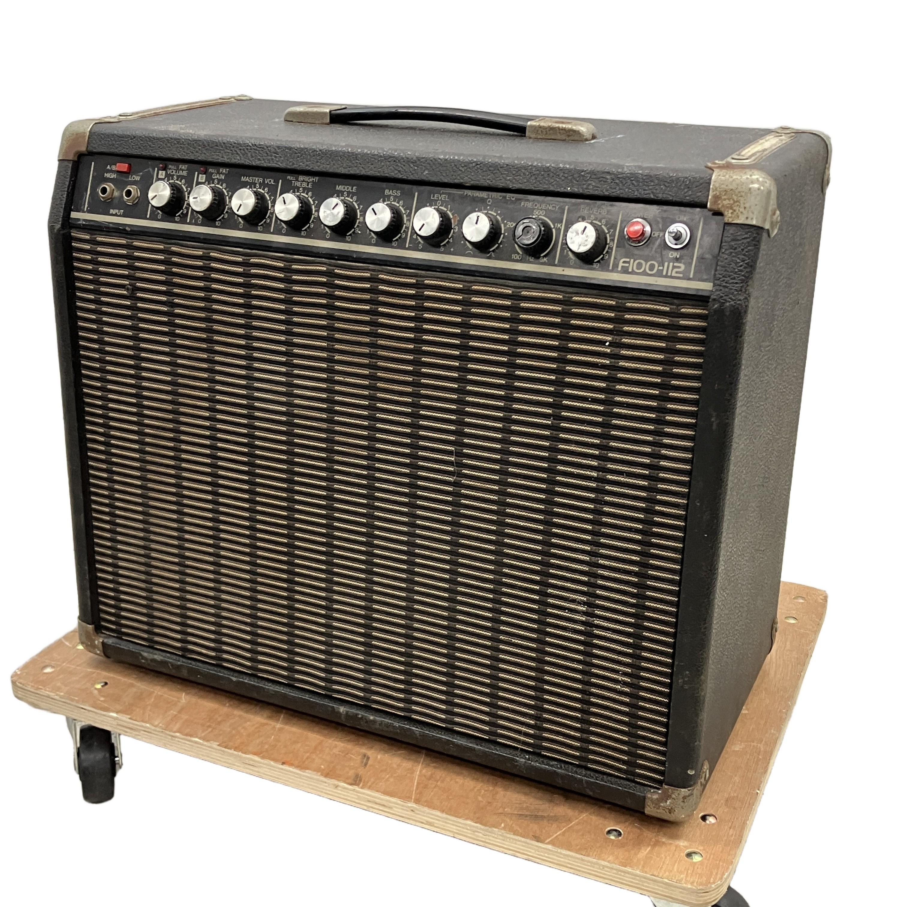 YAMAHA F100-112 ギターアンプ