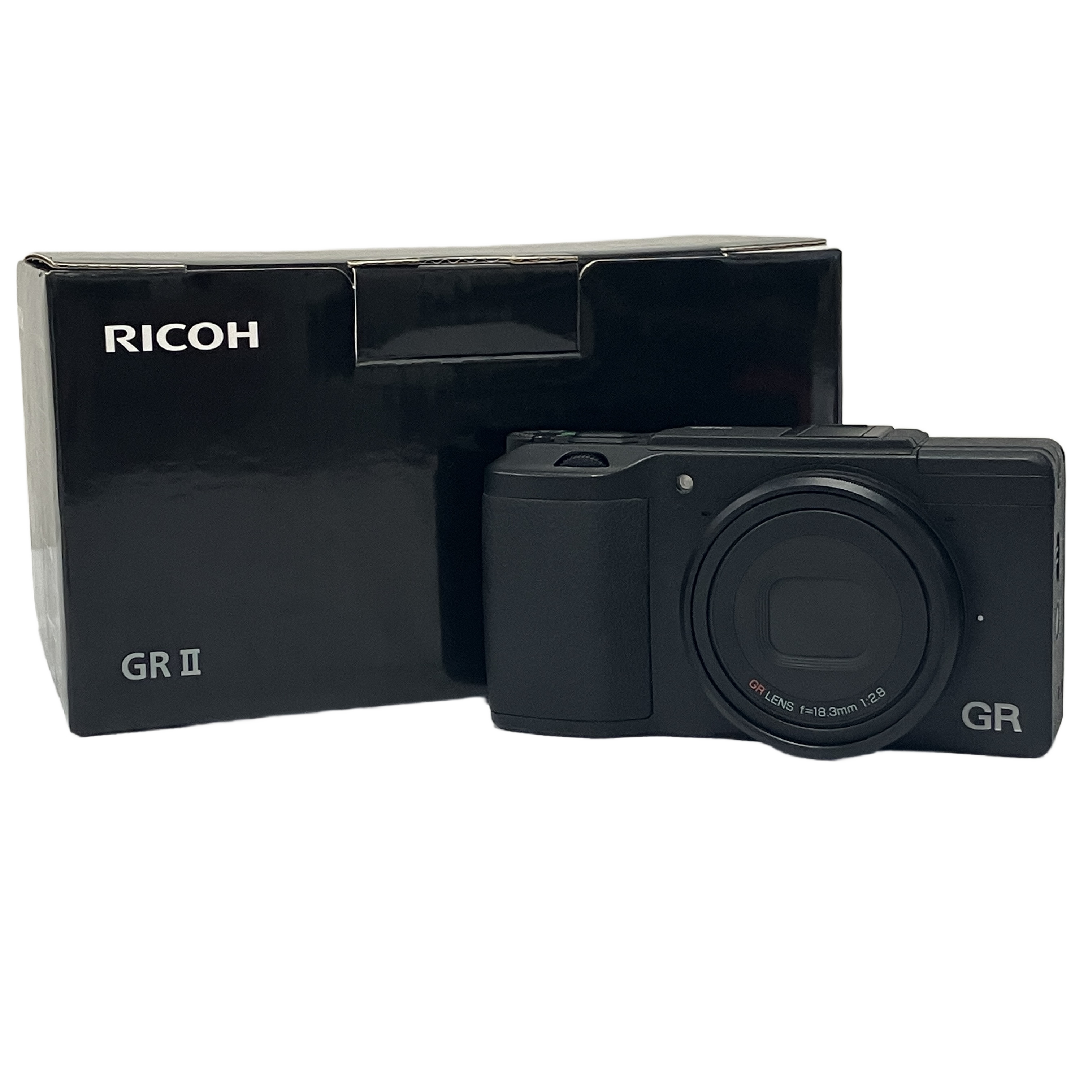 RICOH GR II究極のスナップシューターで、日常を作品に変える。