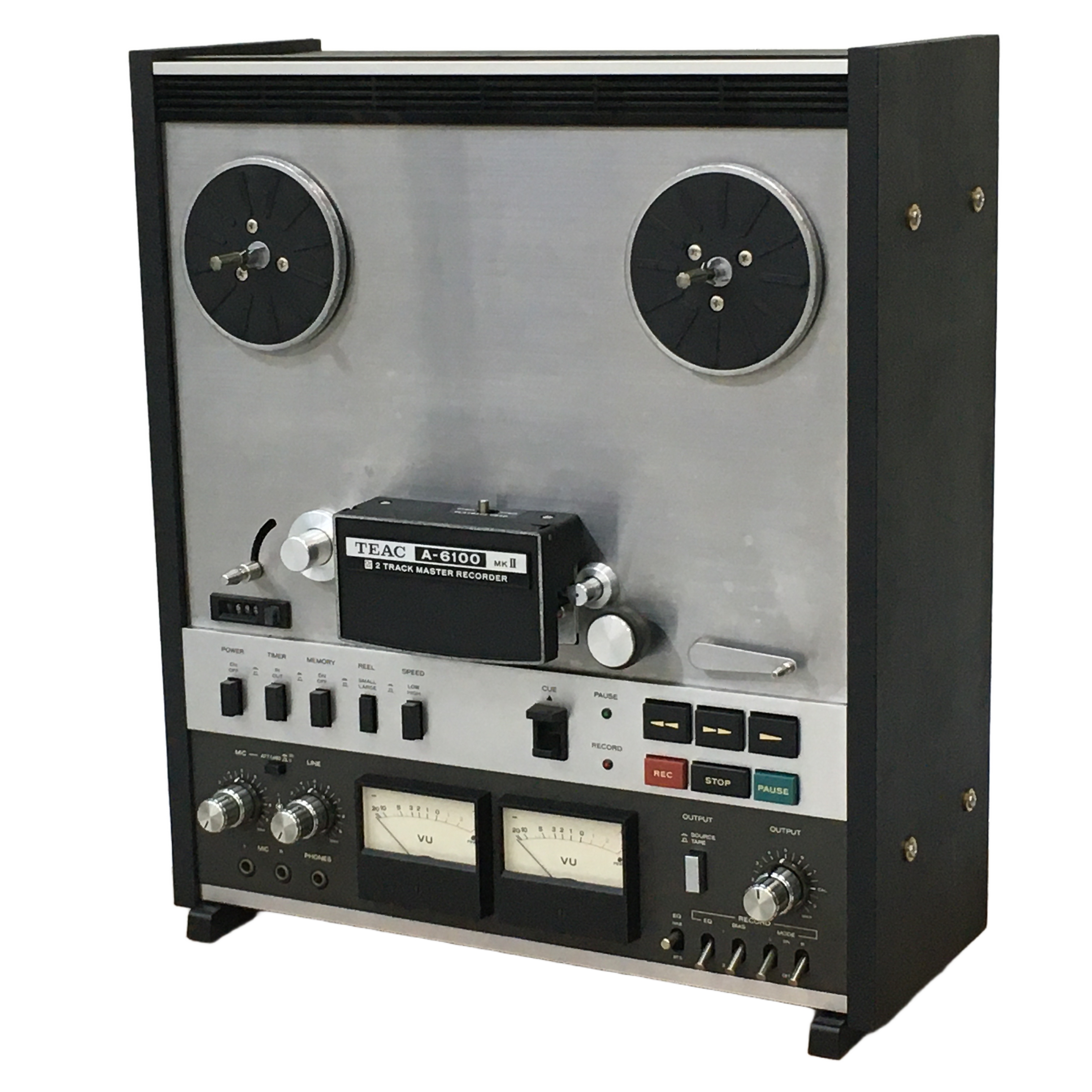 ★TEAC A-6100 MKII 往年の名機、圧倒的な重厚感を誇る2トラック・マスターデッキ★