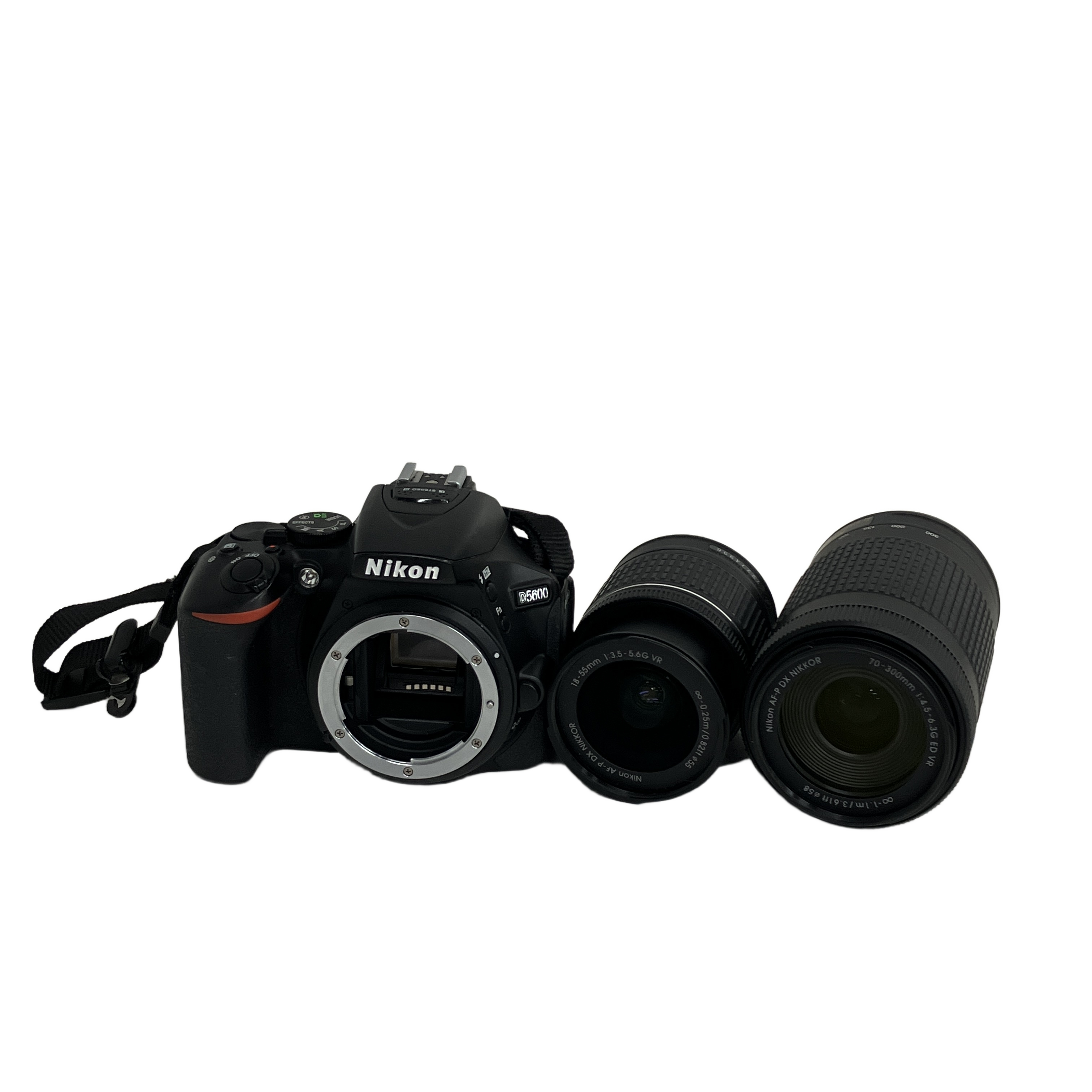 NIKON D5600 デジタル一眼レフカメラ 18-55mm 70-300mm