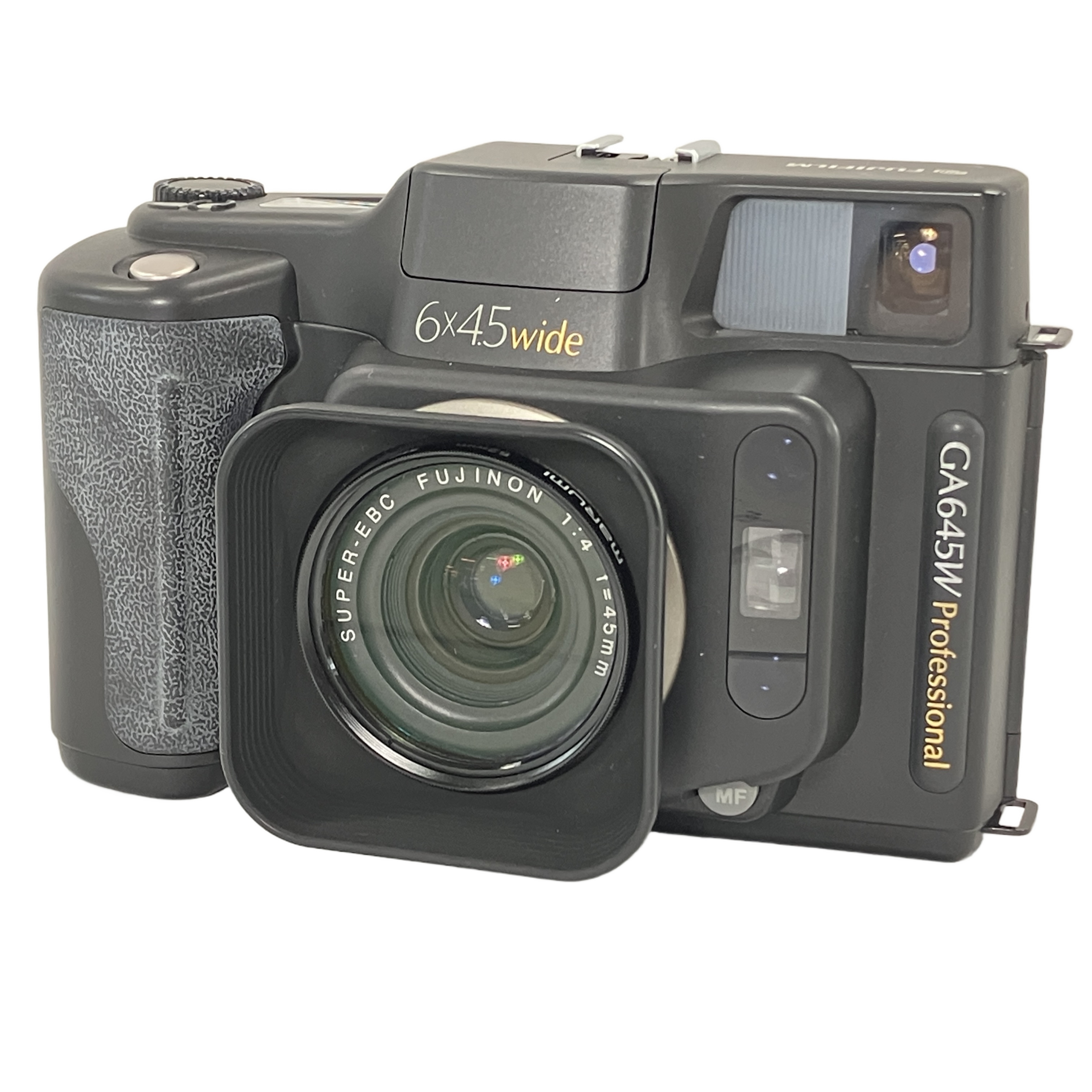 FUJIFILM GA645W Professional:35mm判換算・約28mmのダイナミックな視界。銘玉SUPER-EBC FUJINONレンズを搭載した、機動力抜群の「ポータブル中判」の傑作。
