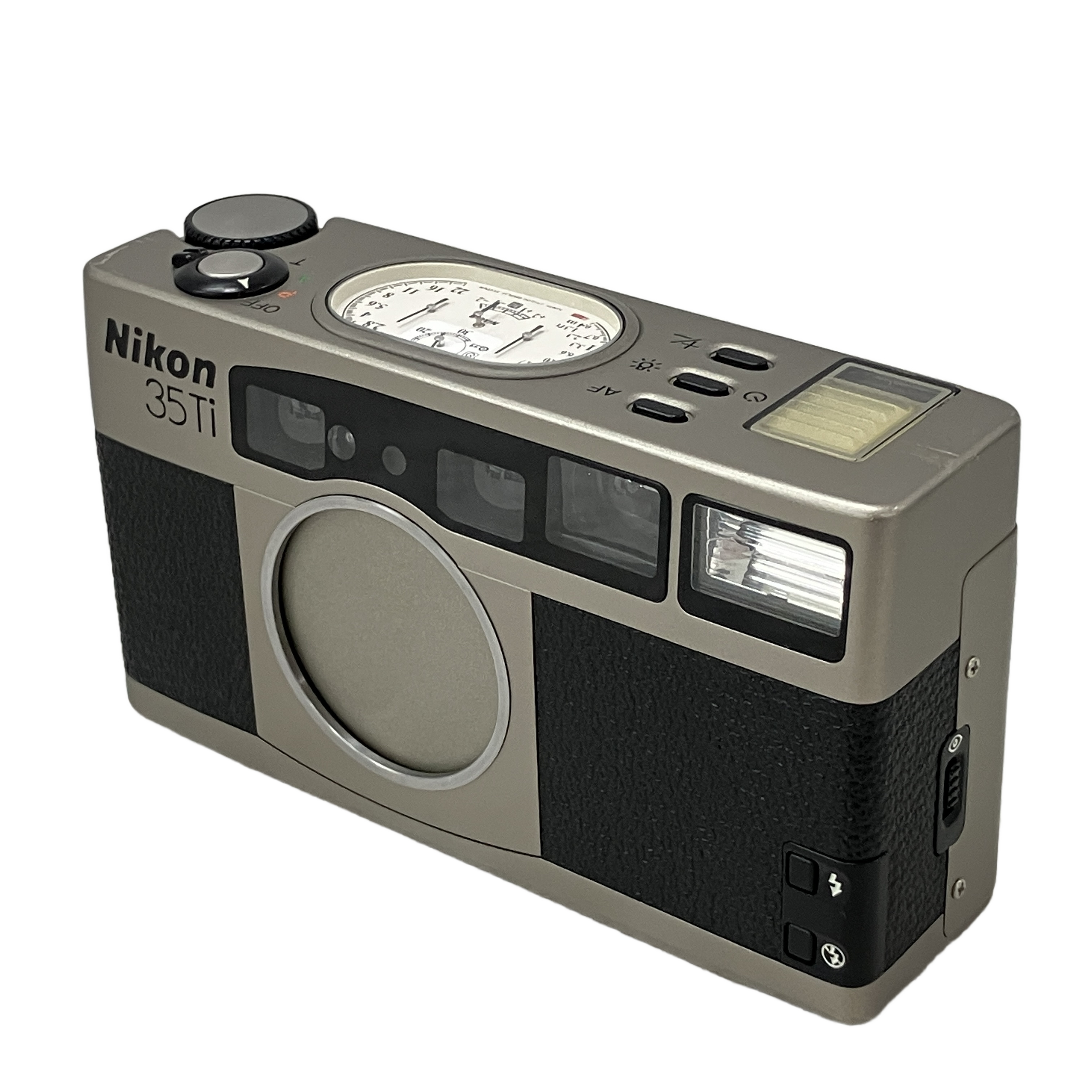 Nikon 35Ti (コンパクトフィルムカメラ):アナログメーターが宿る唯一無二の機能美。世界が驚嘆したニッコールレンズを搭載したプレミアム・コンパクト。