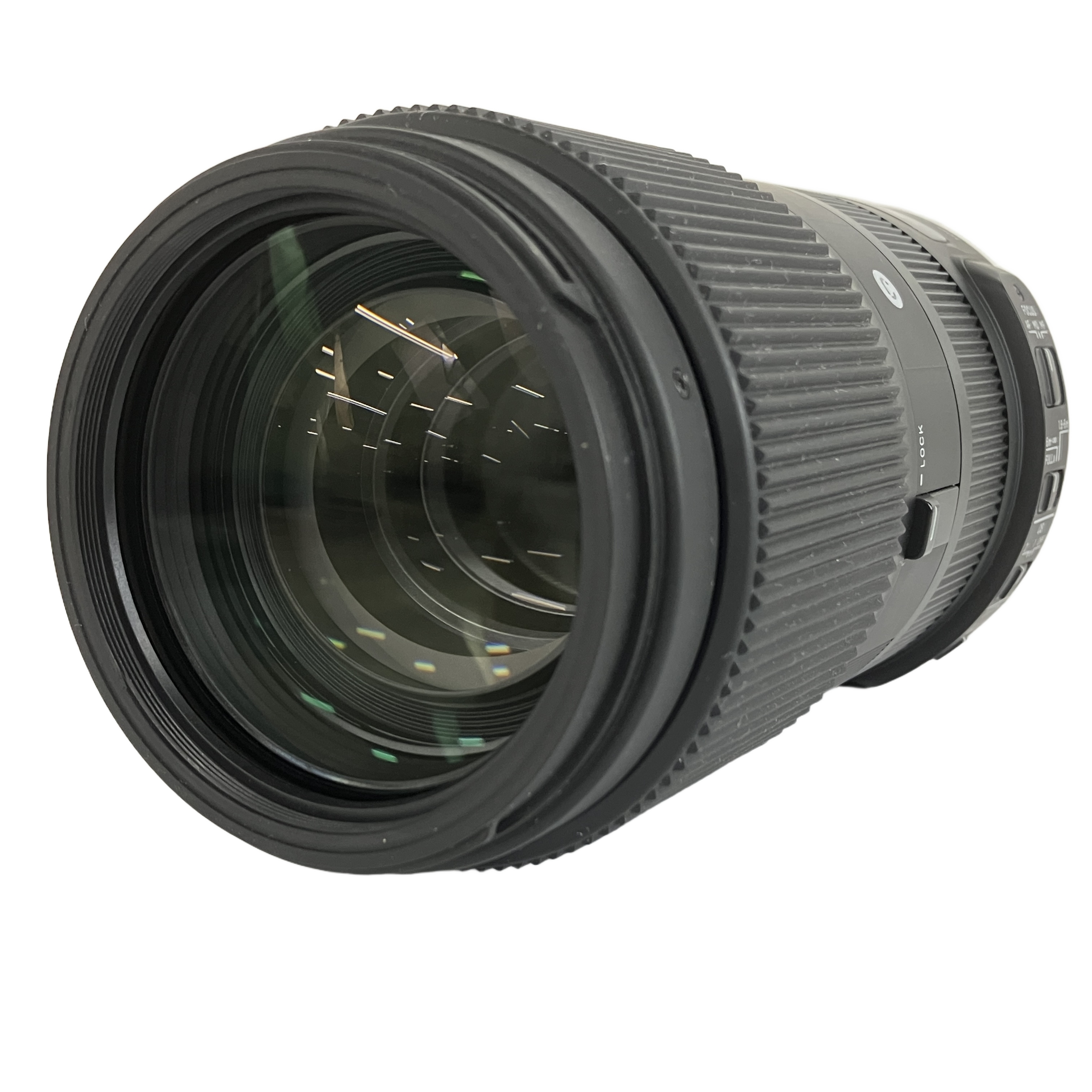 SIGMA Contemporary 100-400mm F5-6.3 DG / 価格以上の価値を約束する唯一無二の没入感。あなたの感性を無限に刺激する至極のギア。