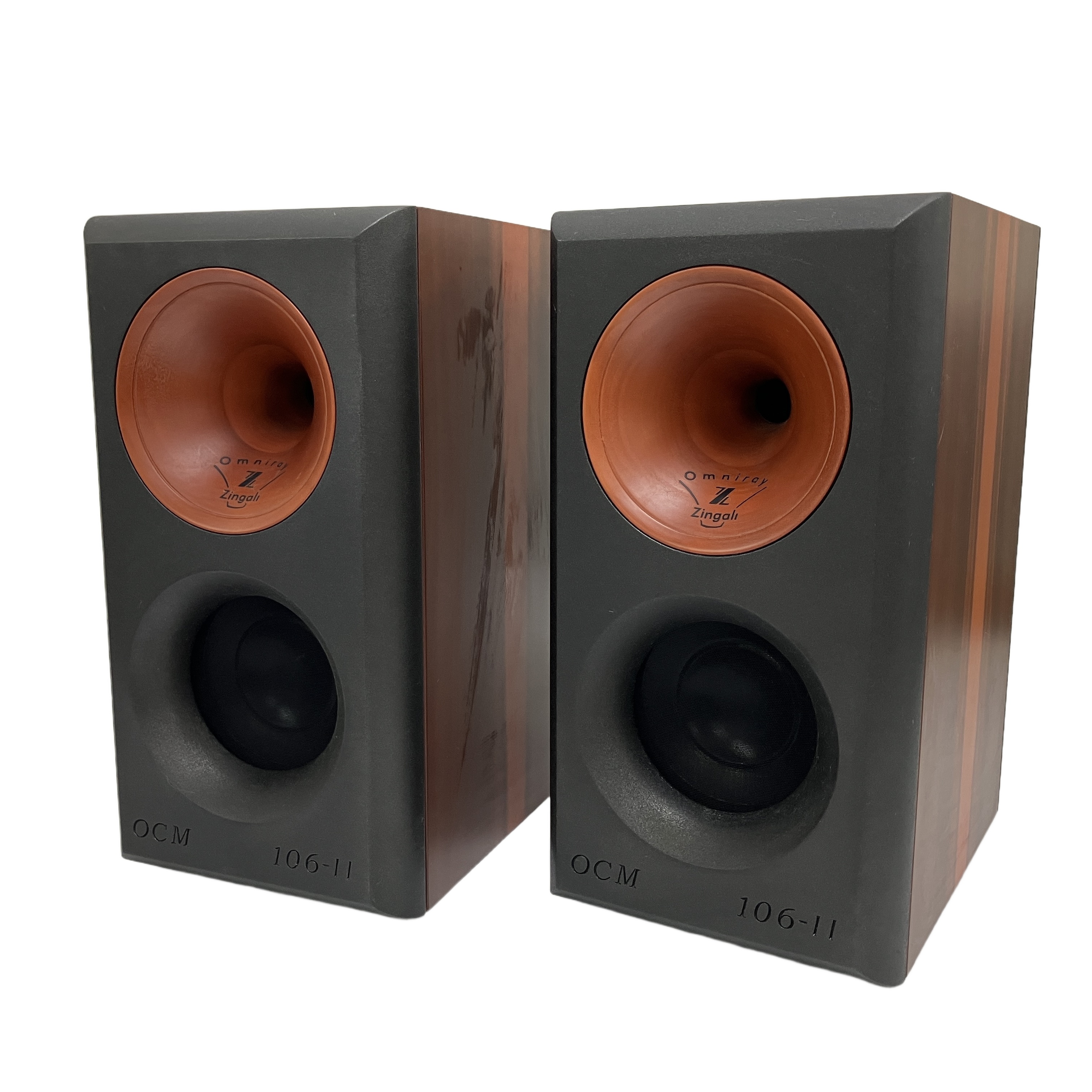 Zingali OCM 106-II (オムニレイ・ウッドホーン搭載 / ブックシェルフスピーカー):イタリアの美学とモニター性能の融合。官能的なボーカルと圧倒的なリアリティを放つ、珠玉のホーンスピーカー。