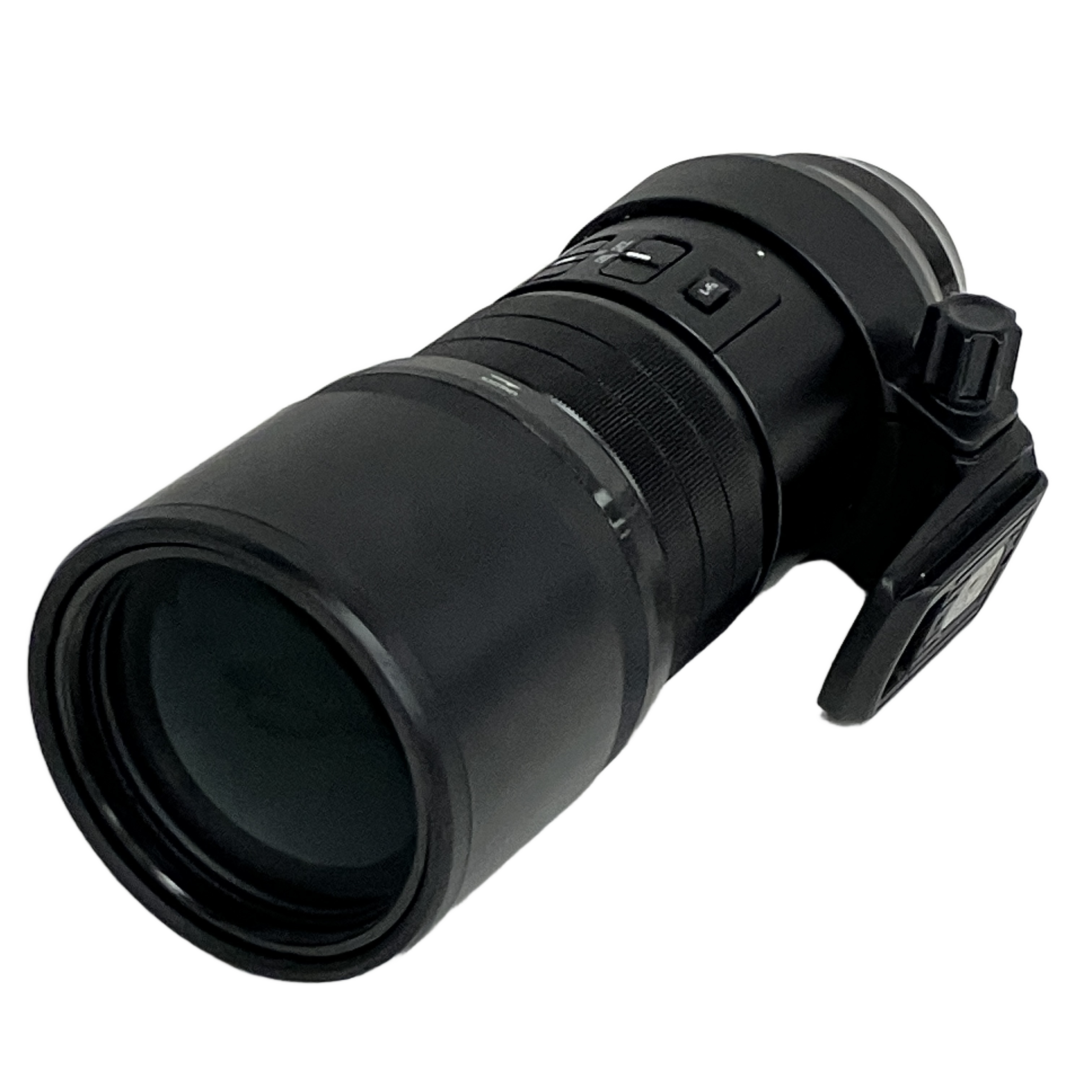 OLYMPUS M.ZUIKO DIGITAL 300mm 1:4 IS PRO:マイクロフォーサーズの頂点に君臨する、超望遠のマスターピース。