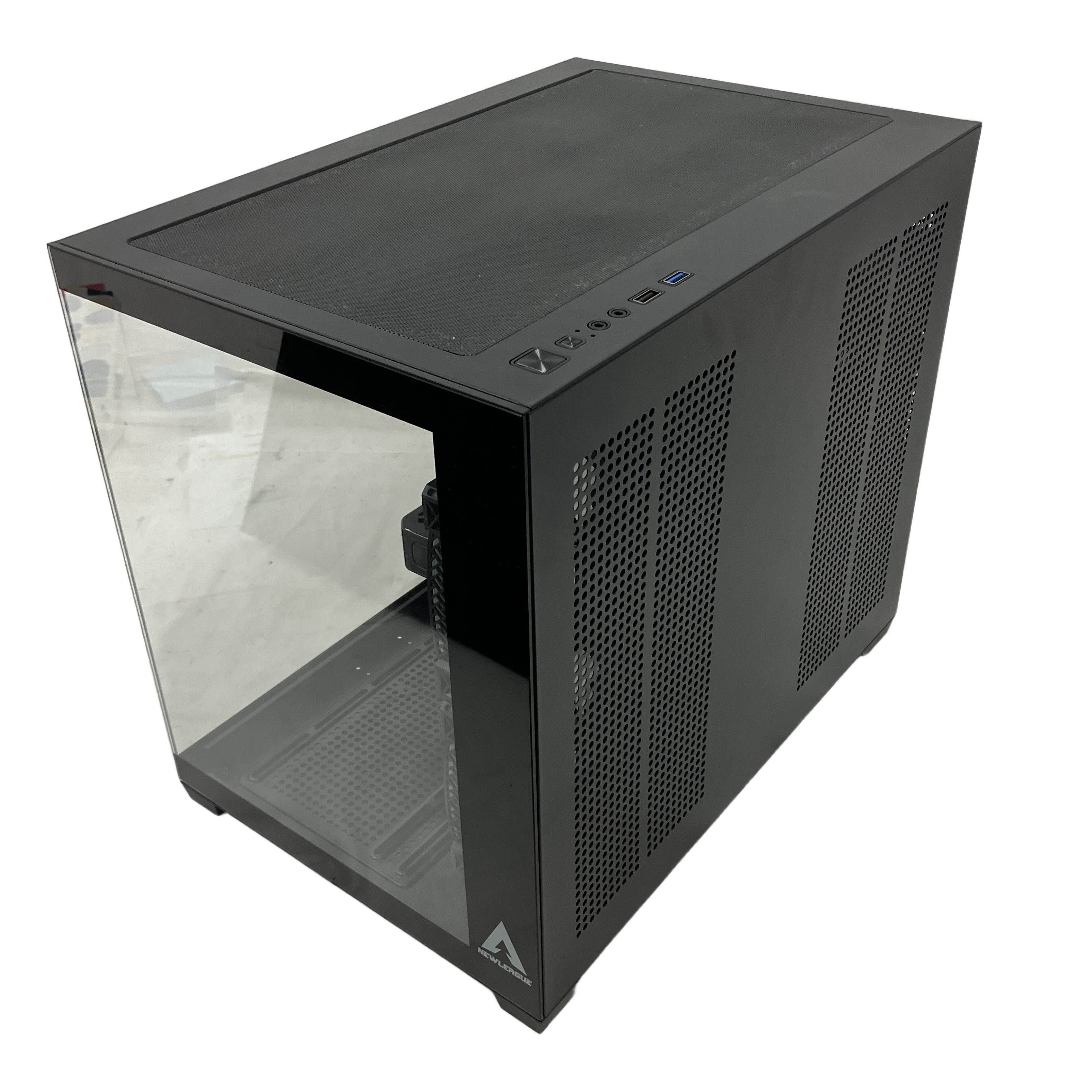 ★NEWLEAGUE BTO デスクトップ RTX 5060搭載のOSなし高コスパ中古PC★