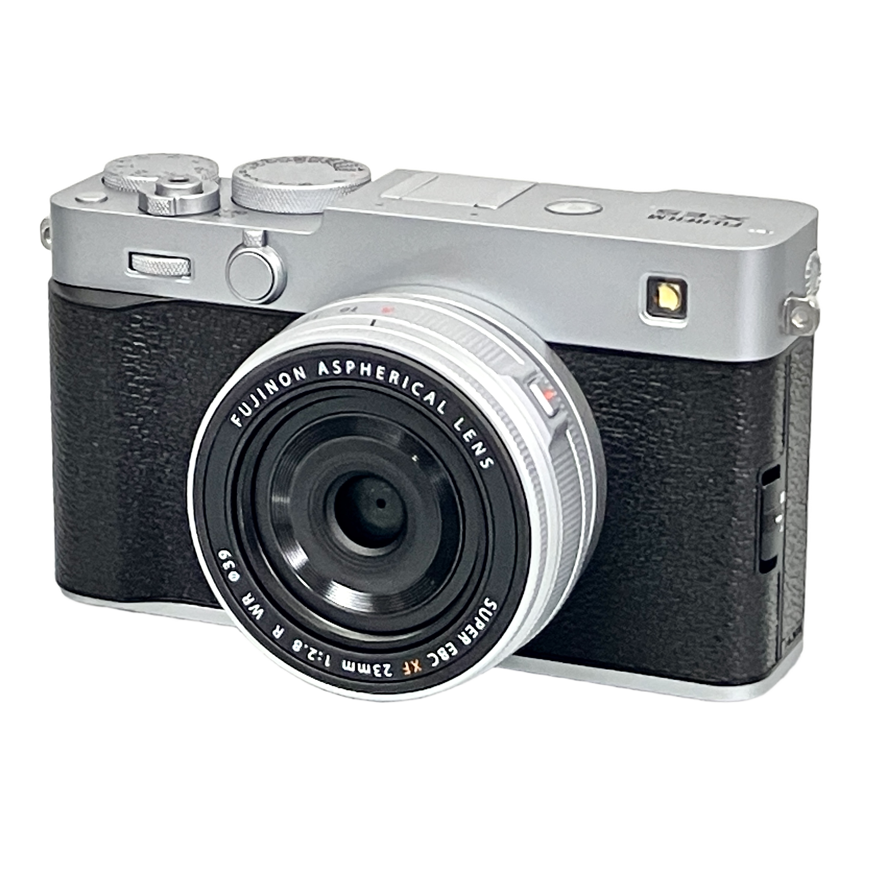 FUJIFILM X-E5 レンズキット シルバー:レンジファインダースタイルがもたらす純粋な撮影体験。王道23mmレンズと最新世代の「色」が融合した、至高のスナップシューター。