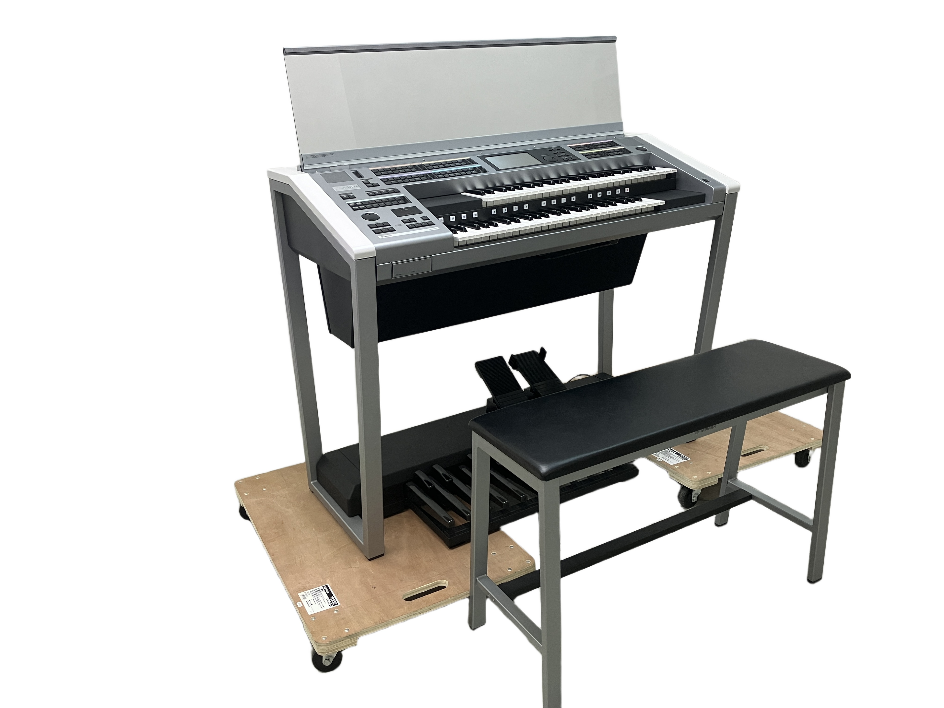 YAMAHA STAGEA ELS-02C エレクトーン (ファームウェア Ver.2.23):すべての表現者の憧れ、ステージア・カスタムモデル。最新のポテンシャルを極上のコンディションで手にする、贅沢な即戦力パッケージ。