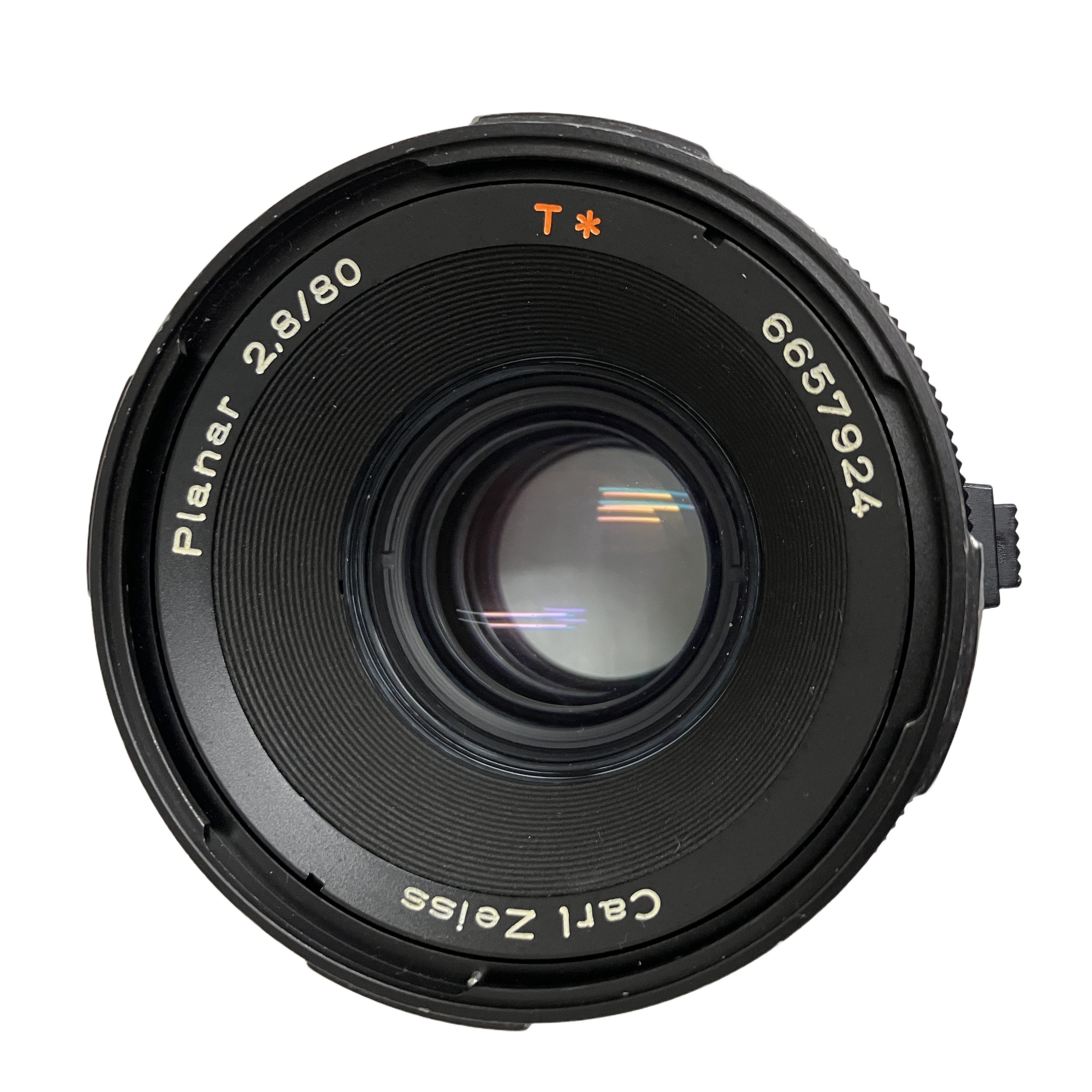 HASSELBLAD Carl Zeiss Planar 2.8/80 T*:中判スクエアフォーマットの絶対的エース。カールツァイスの伝統が紡ぐ圧倒的な解像力と、美しすぎるボケ味を宿した不朽の銘玉。