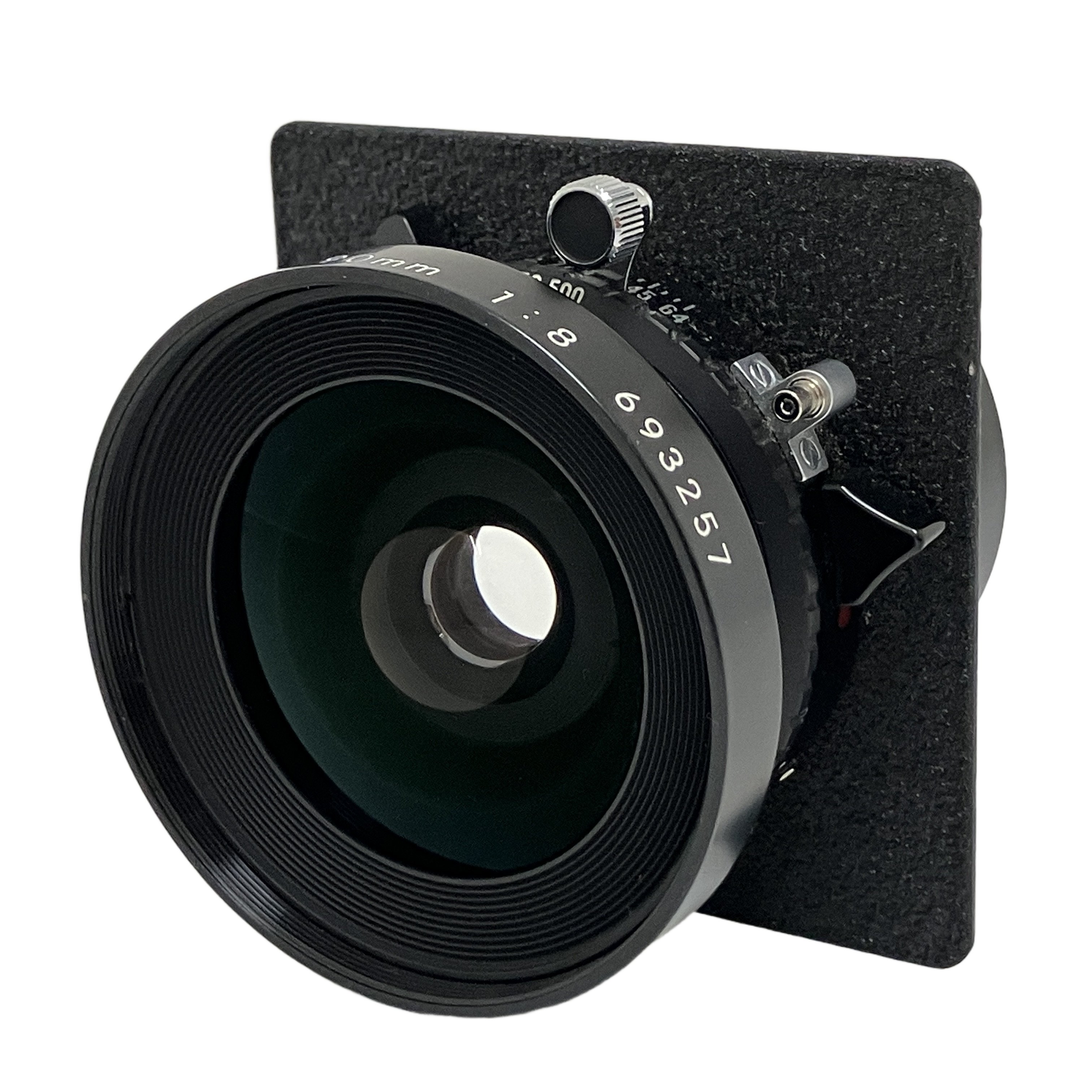4x5判で豊かなアオリ撮影を可能にする、周辺までシャープな大判カメラ用広角レンズの傑作。
