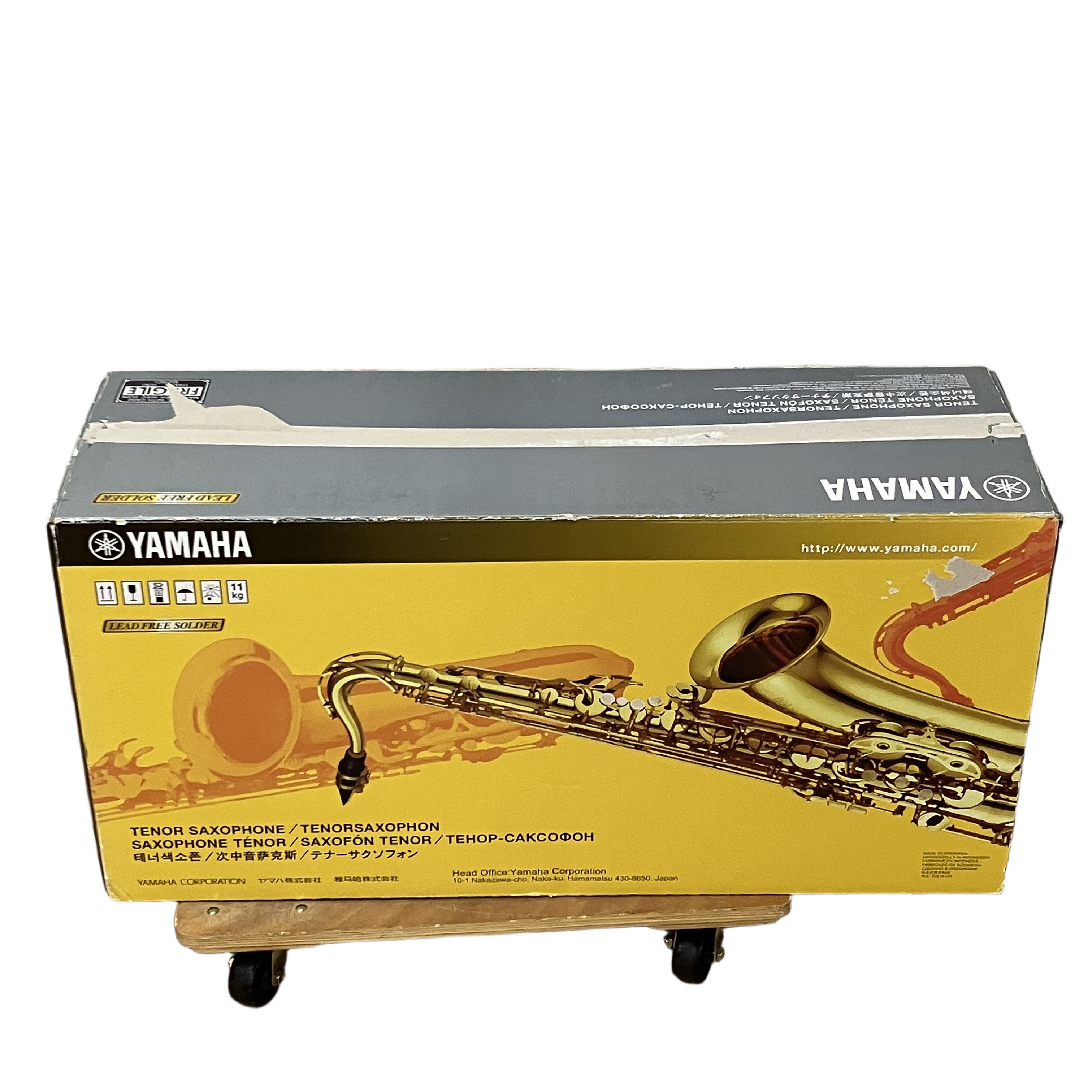 YAMAHA YTS-480 テナーサックス(完全未使用・元箱入り・純正セミハードケース付属):プロフェッショナルモデルのDNAを受け継ぐスタンダード上位機種。音色の深み、抜群の操作性、将来のステップアップにも対応する実力派テナー。