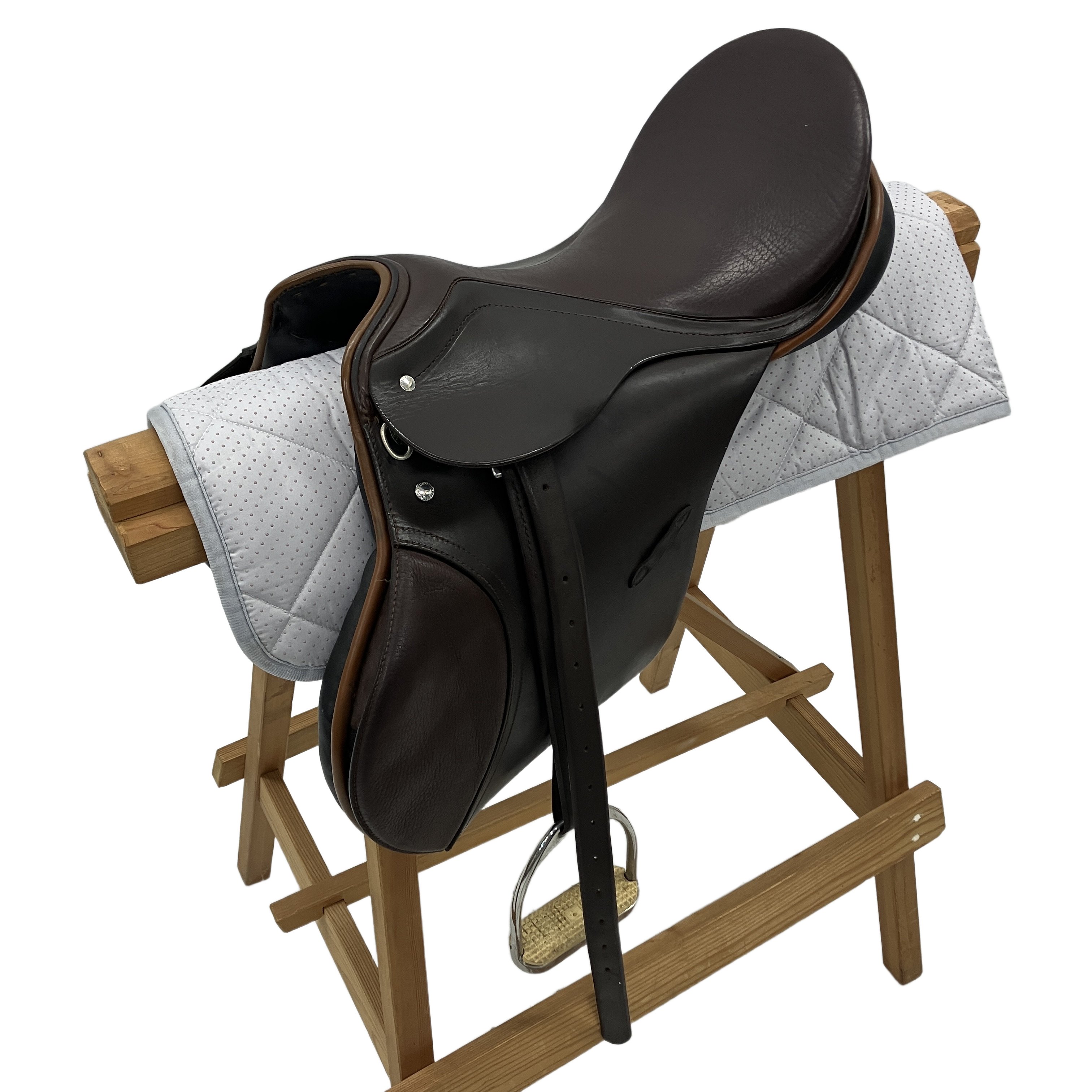PASSIER パッシェ YOUNG WINNER 障害鞍 16.0インチ スポーツ用品 乗馬 中古