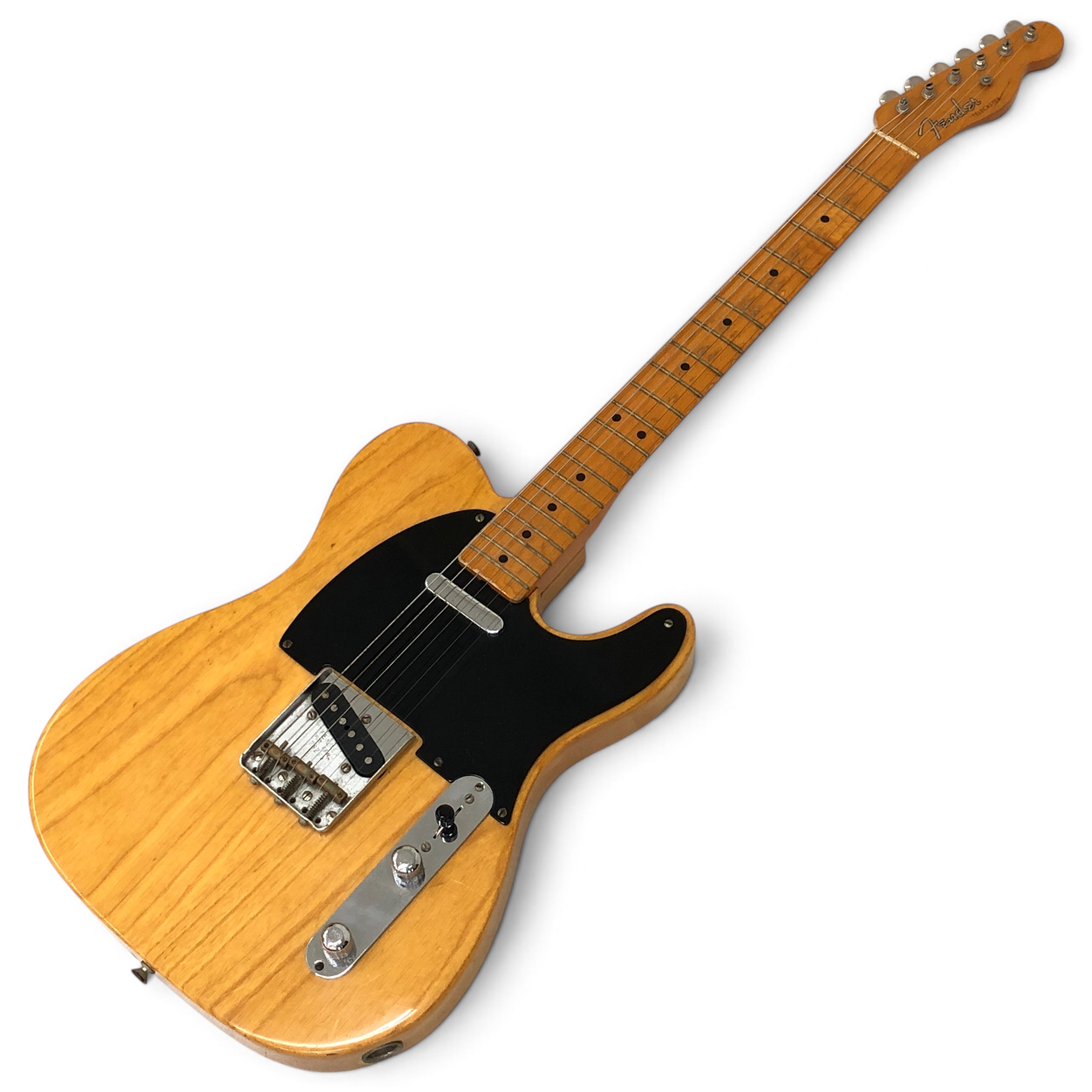 Fender USA American Vintage '52 Telecaster(1997年製 / バタースコッチ・ブロンド / アッシュボディ / マイナスネジ仕様 / ツイードハードケース・認定書付属 / 中古):ソリッドギターの原点「ブラックガード」。1997年コロナ工場製、色褪せないヴィンテージ・リイシューの金字塔。