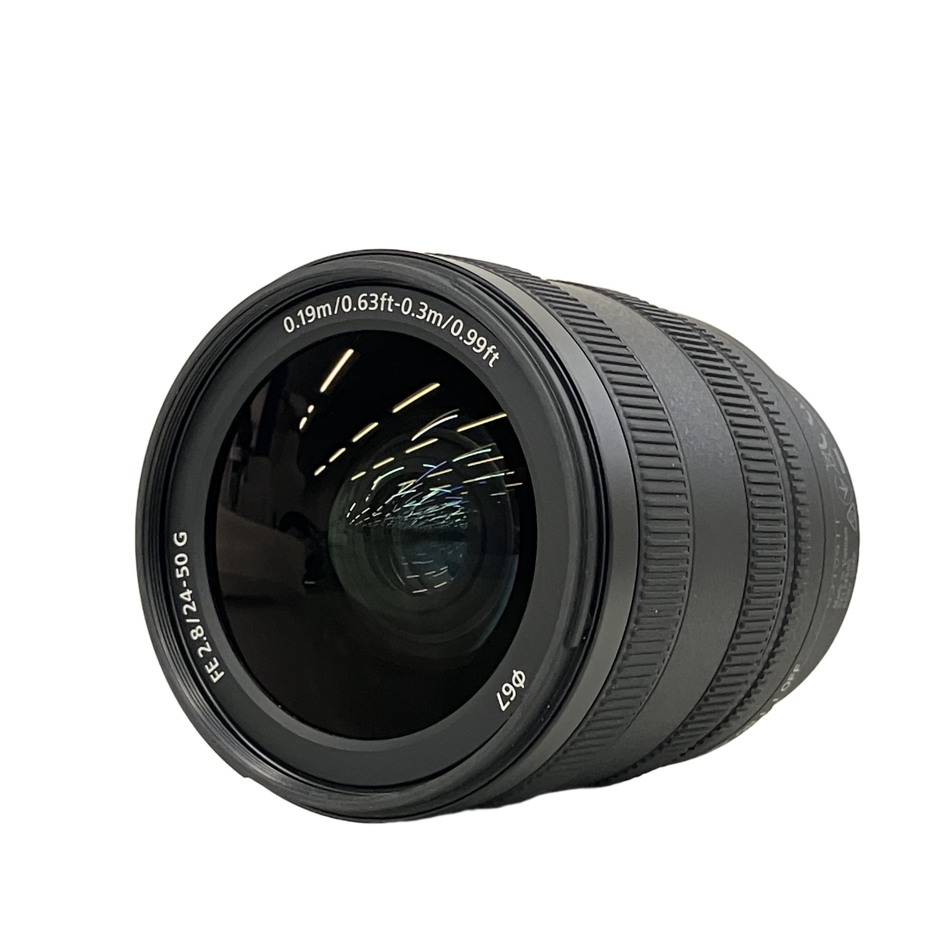 SONY FE 24-50mm F2.8 G(SEL2450G / 35mmフルサイズ対応 Eマウント / ズーム全域F2.8大口径 / コンパクト標準ズームレンズ / Gレンズ / リニアモーター2基搭載 / 中古良好):F2.8の表現力と圧倒的な機動性が融合。日常のグラフィックから本格的な動画撮影まで、表現の自由を広げる新世代標準Gズーム。
