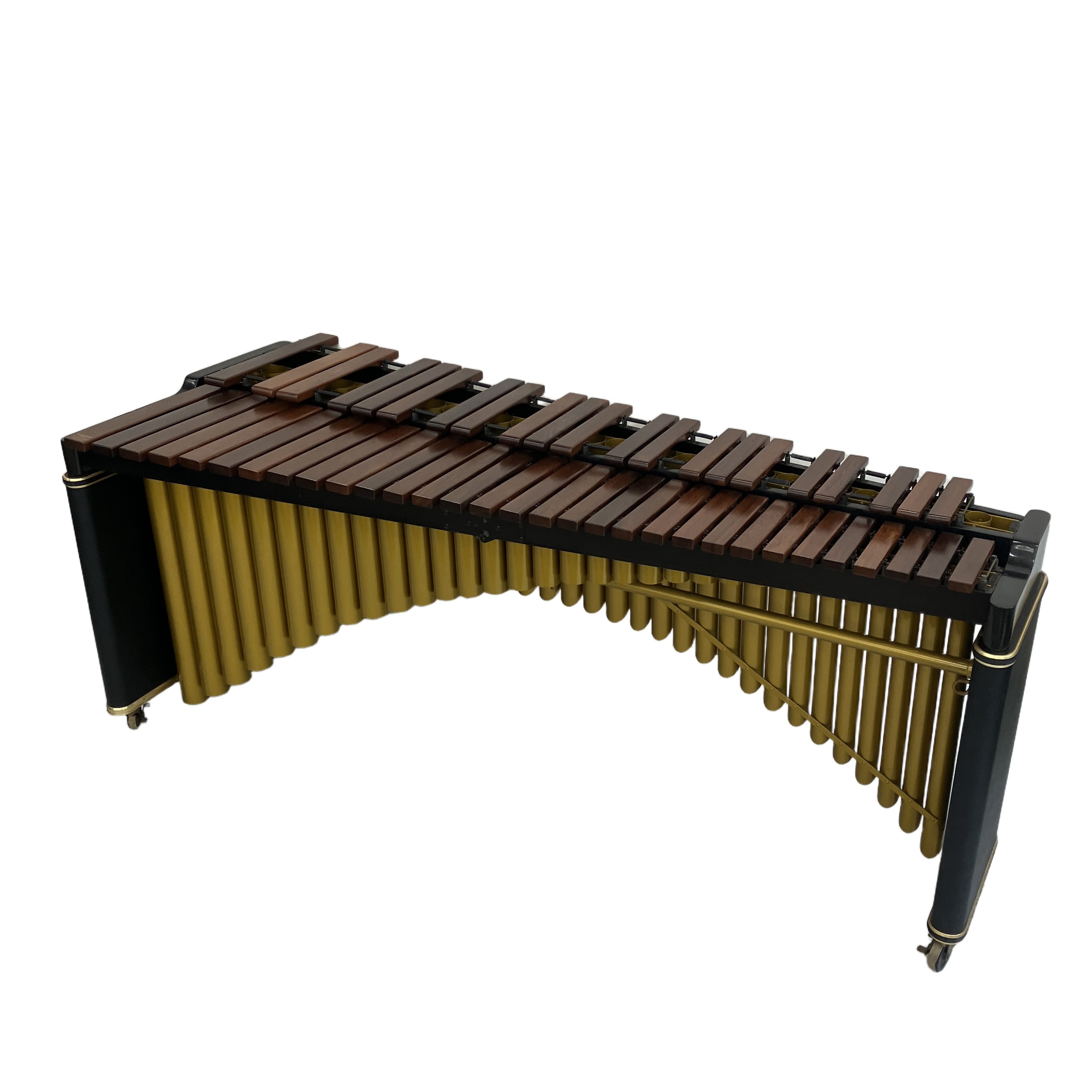 最高峰のローズウッド音板が伝統の深遠な響きを奏でる、世界中のコンサートステージで愛される名機!