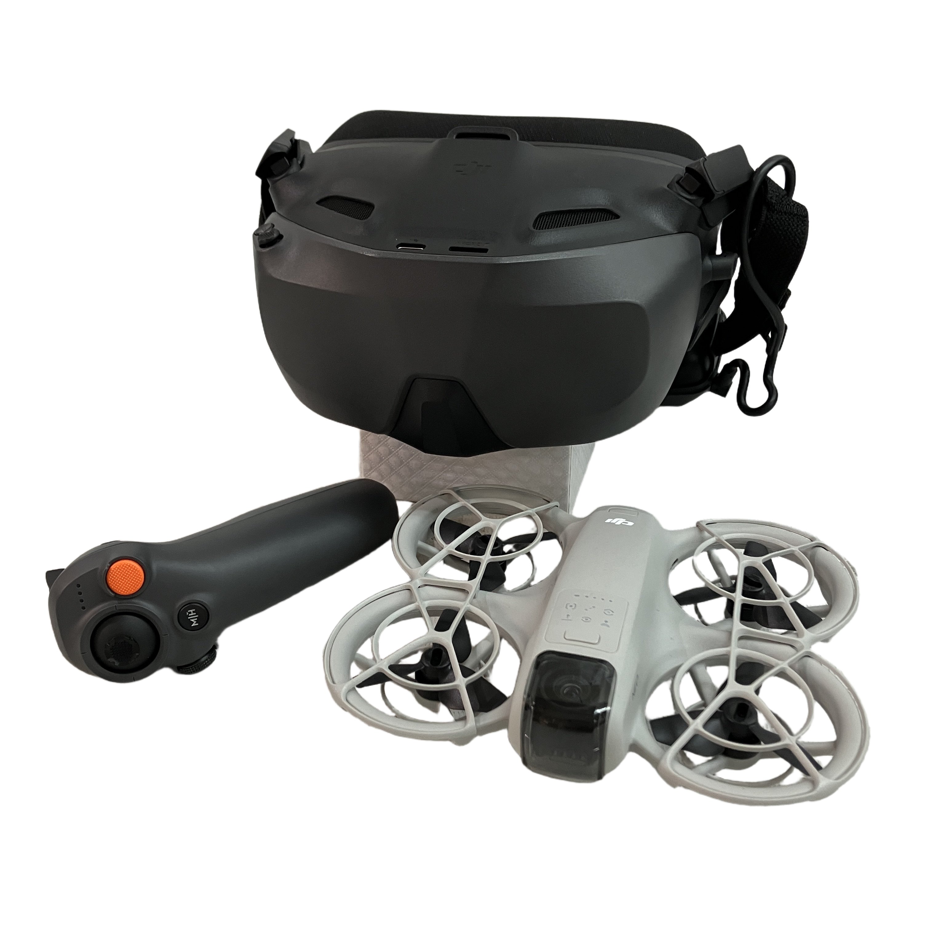 DJI Neo Motion Fly Moreコンボ ドローン FPVゴーグル 送信機 バッテリー3個 充電ハブセット ケース付き 中古 美品