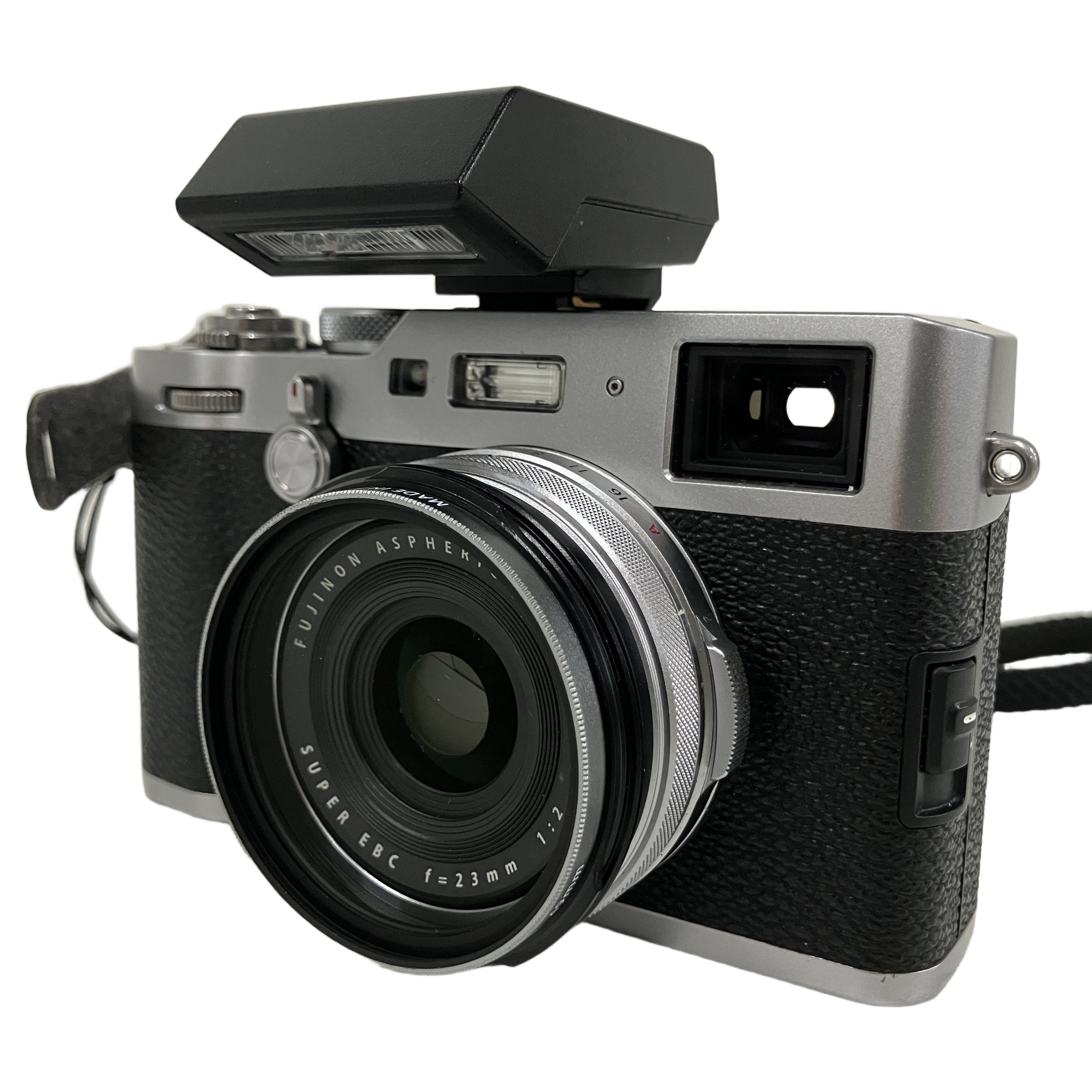 ファインダーを覗いてシャッターを切る楽しさを再認識させてくれる、スナップ写真家の最高峰コンパクト