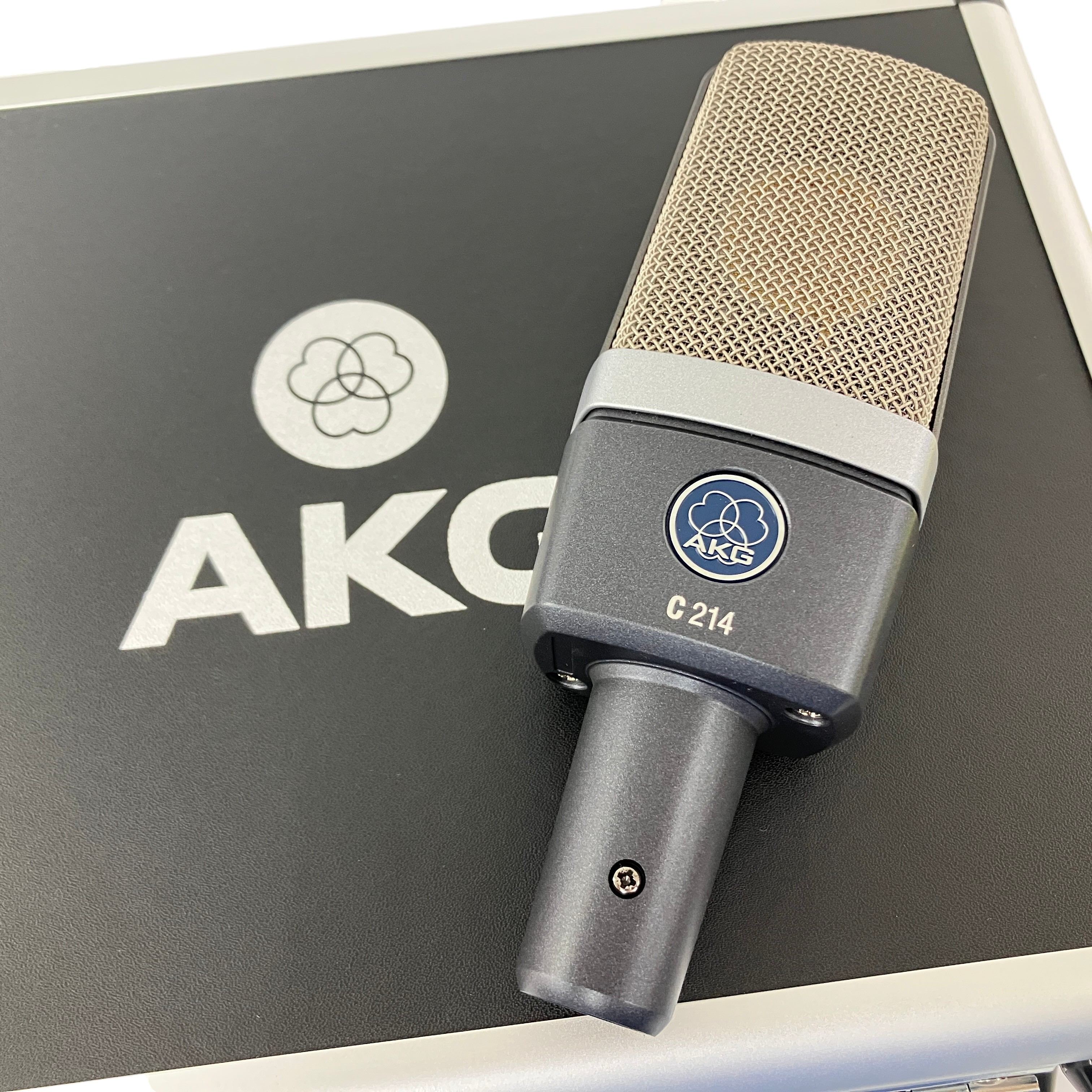 AKG C214 コンデンサーマイク ショックマウント ハードケースセット アーカーゲー 音響機材 中古 良好