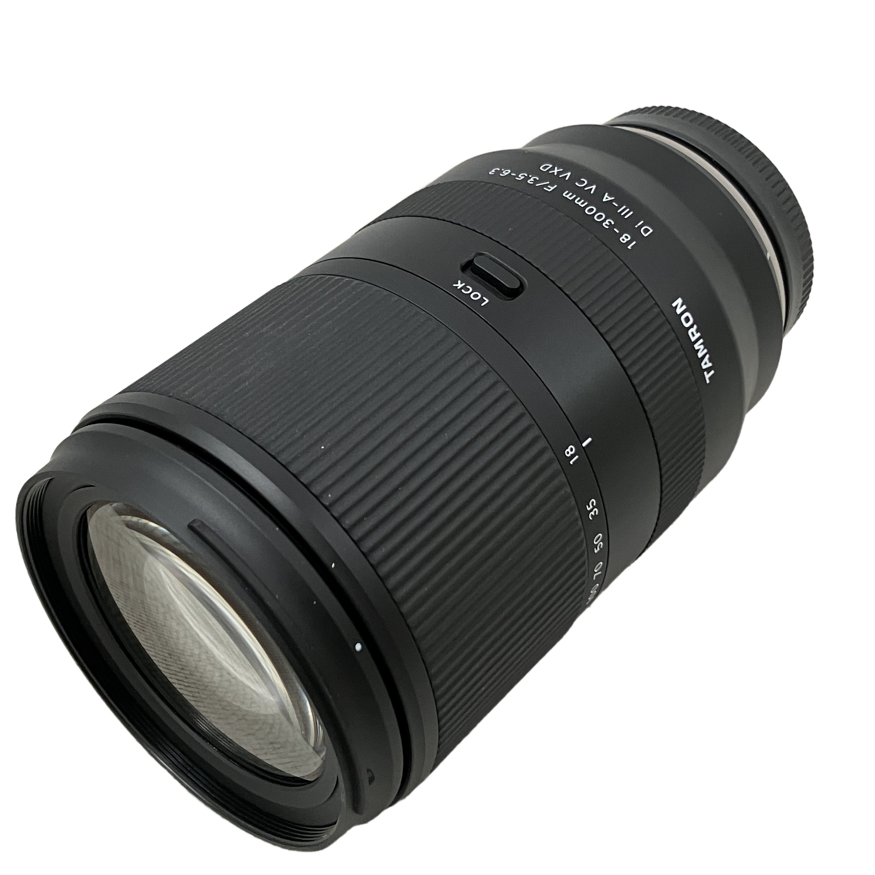 富士フイルムXマウント用の高倍率ズームレンズ!
