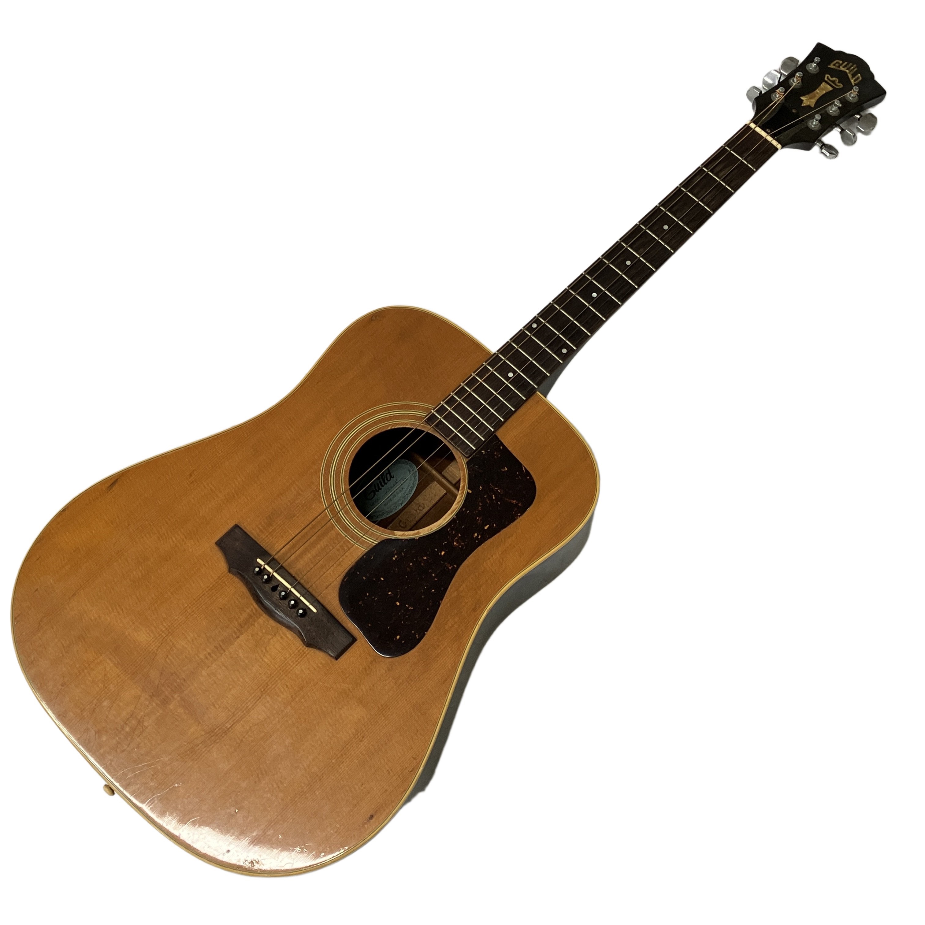 カラッとした抜けの良いレスポンスとヴィンテージならではの温かみある響きが魅力のドレッドノート!