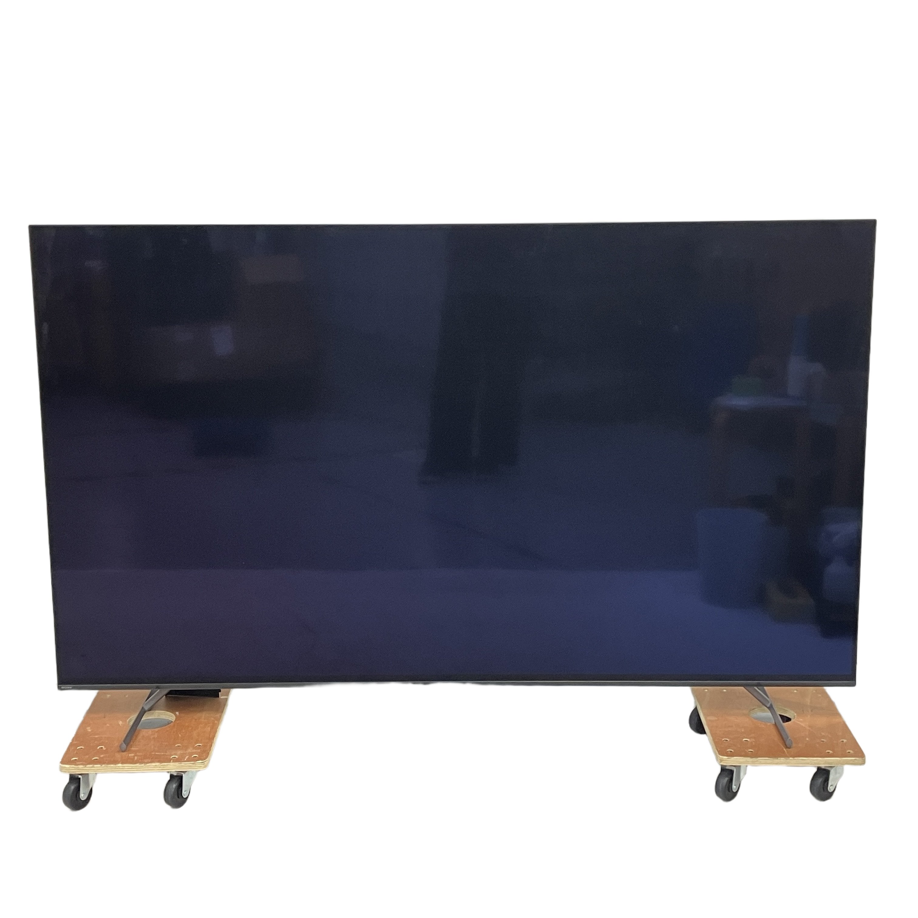 画面から音が響く77V型大画面プレミアム4K有機ELテレビ!