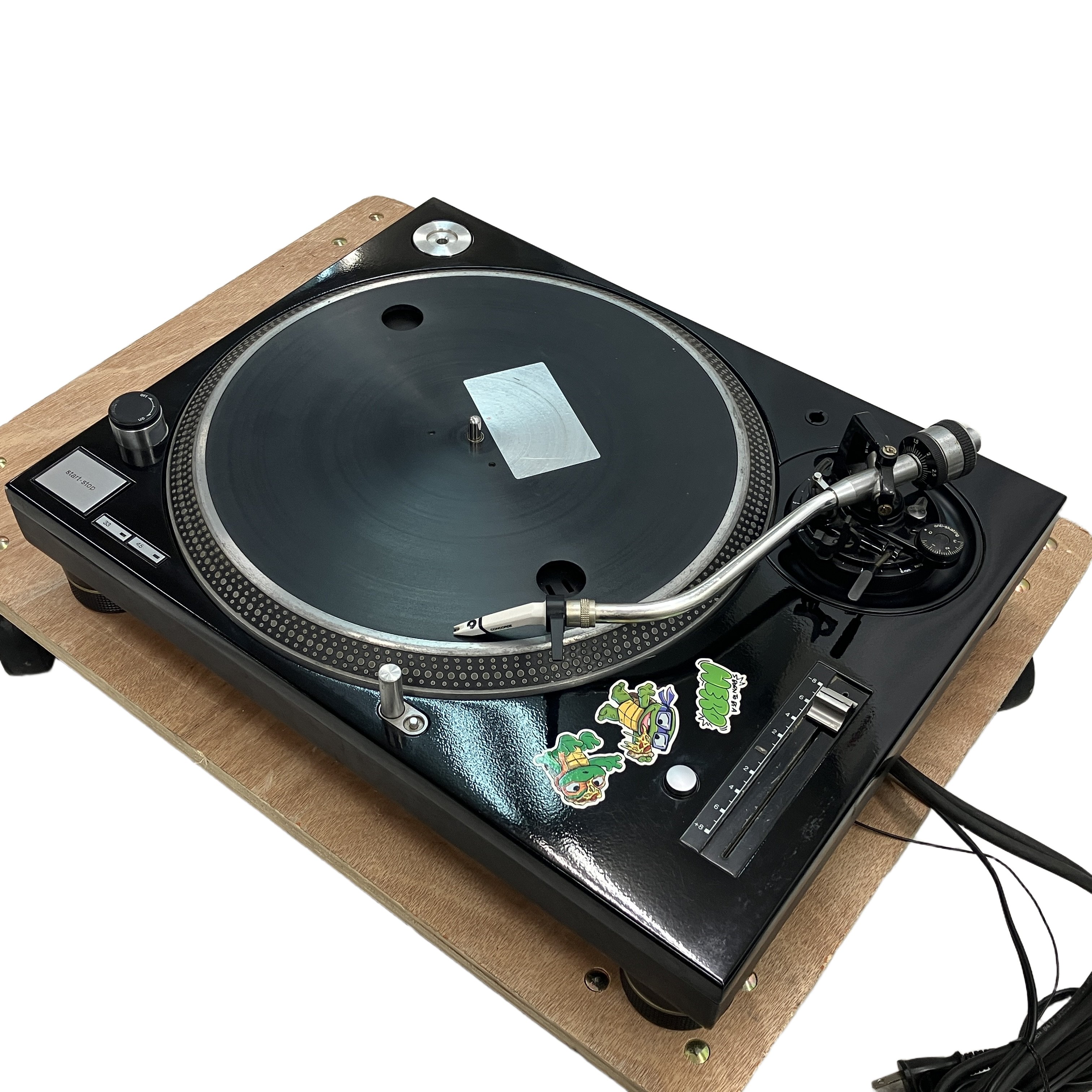 Technics SL-1200MK3D ターンテーブル レコードプレイヤー ortofon Concorde ハードケース 付き 音響機材 中古