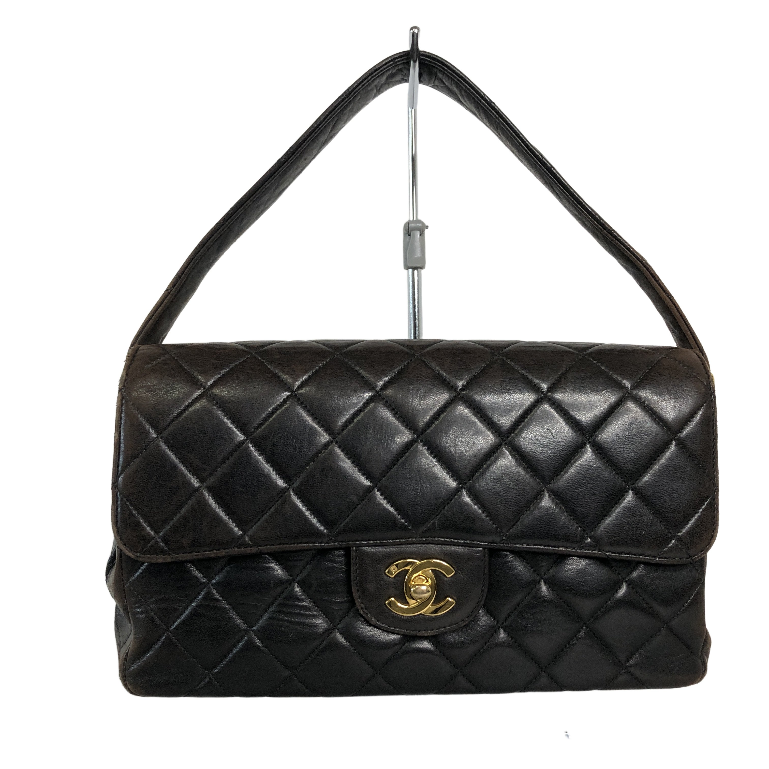 見込み160%掛率CHANEL ダブルフェイスマトラッセ レザーショルダーバッグ ※傷、スレ、変色あり