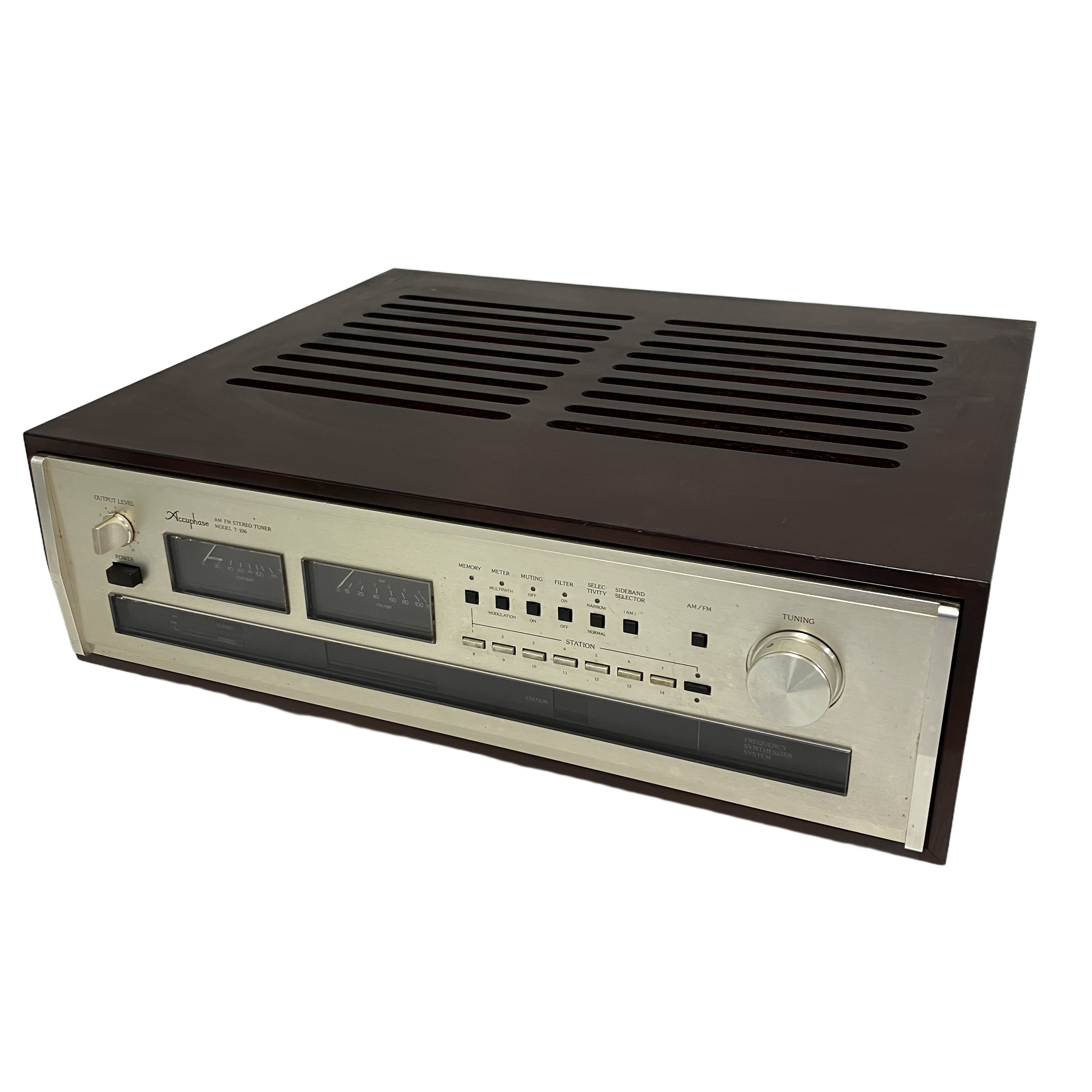 Accuphase T-106 AM/FMチューナー クォーツ シンセサイザー方式 ヴィンテージチューナー レトロチューナー ラジオ 中古