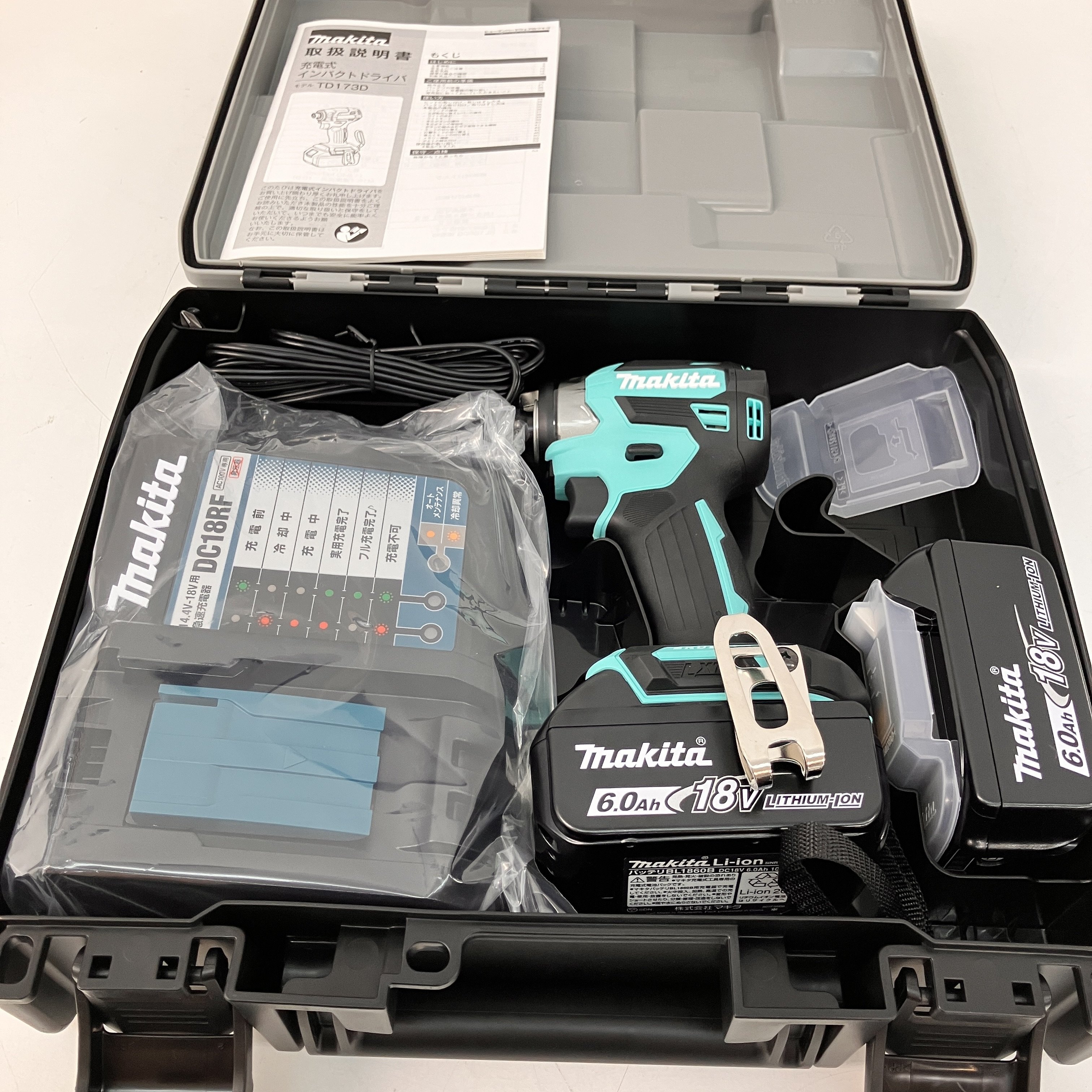 MAKITA マキタ TD173DGXTB コードレスインパクトドライバー ターコイズブルー 電動工具 未使用
