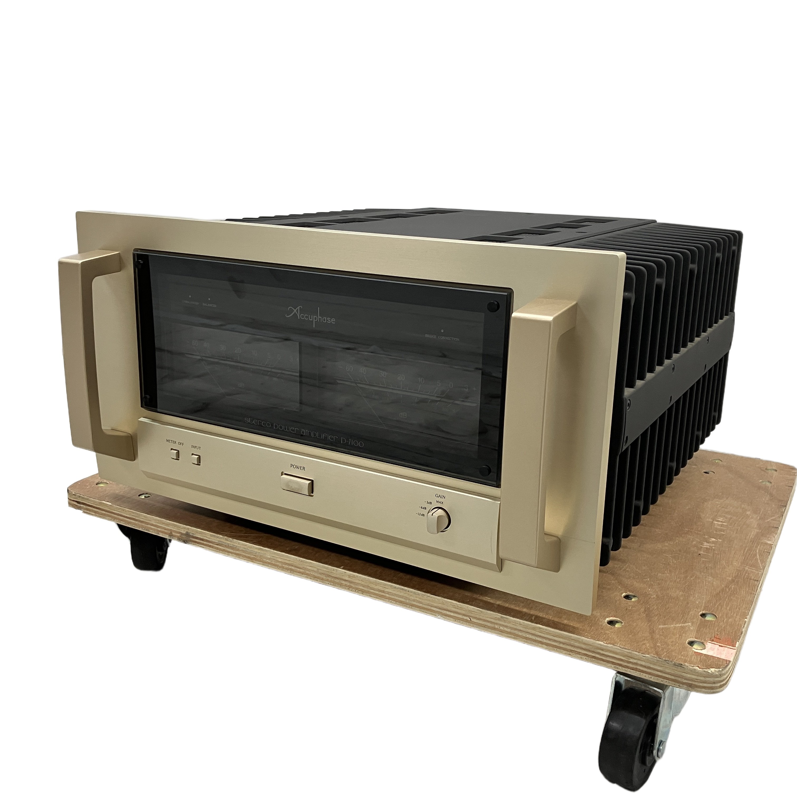 Accuphase P-7100 アキュフェーズ ステレオ パワーアンプ 音響機器 オーディオ 中古