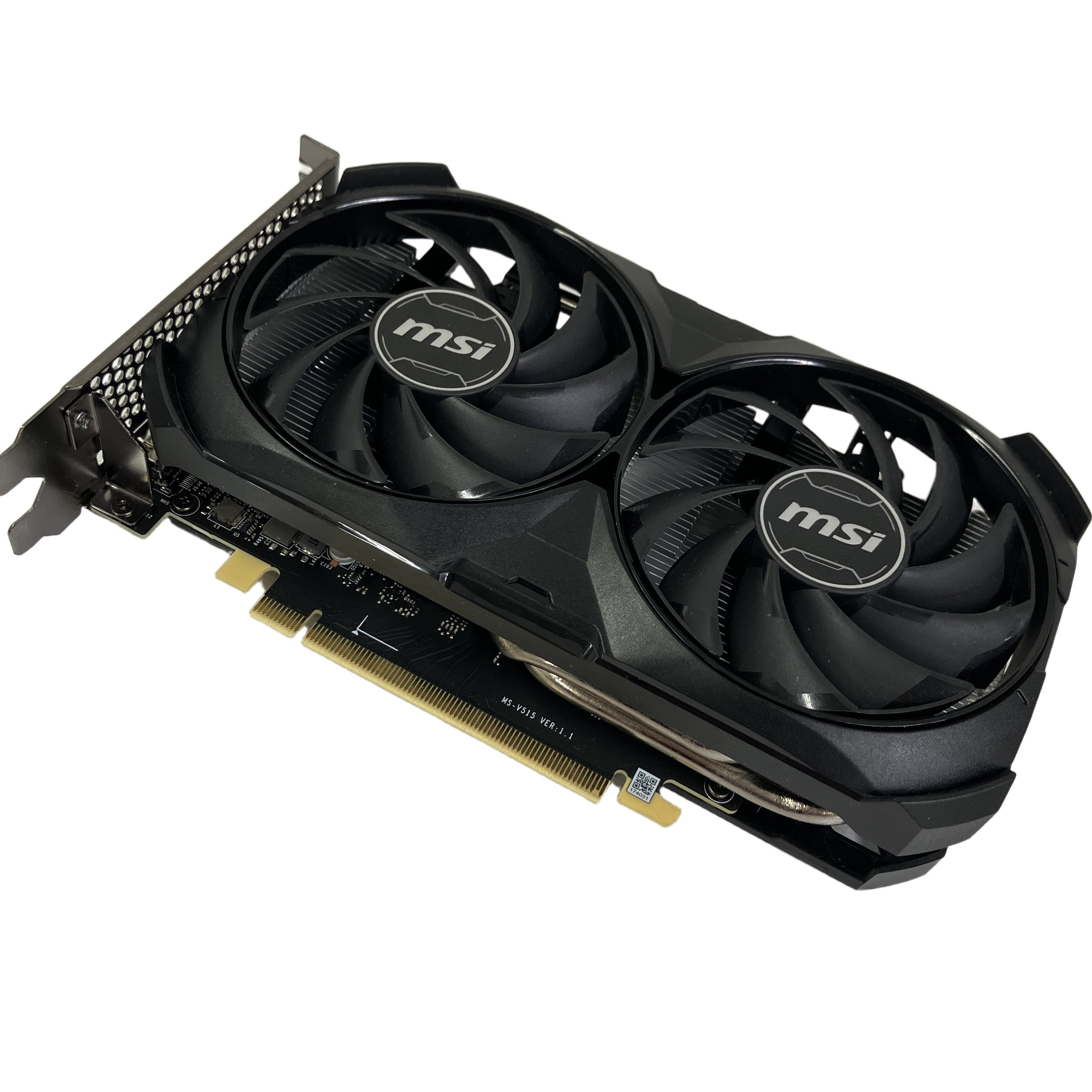 デュアルファン冷却システム「TORX FAN 4.0」を搭載し、高い冷却性能と静音性を兼ね備えたブラックデザインモデル。