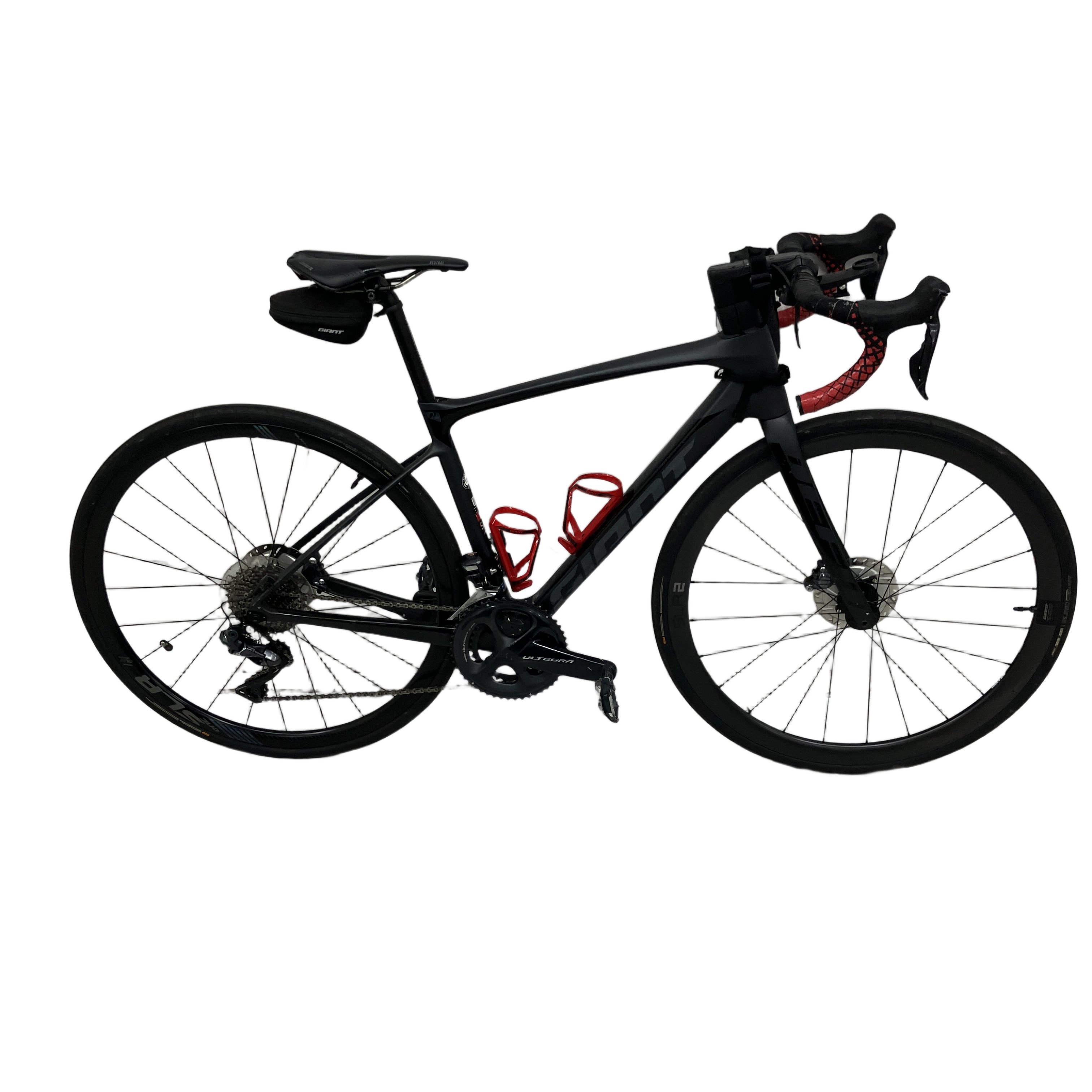油圧ディスクブレーキ&Di2システムを標準装備したジャイアントの超軽量カーボンマシン