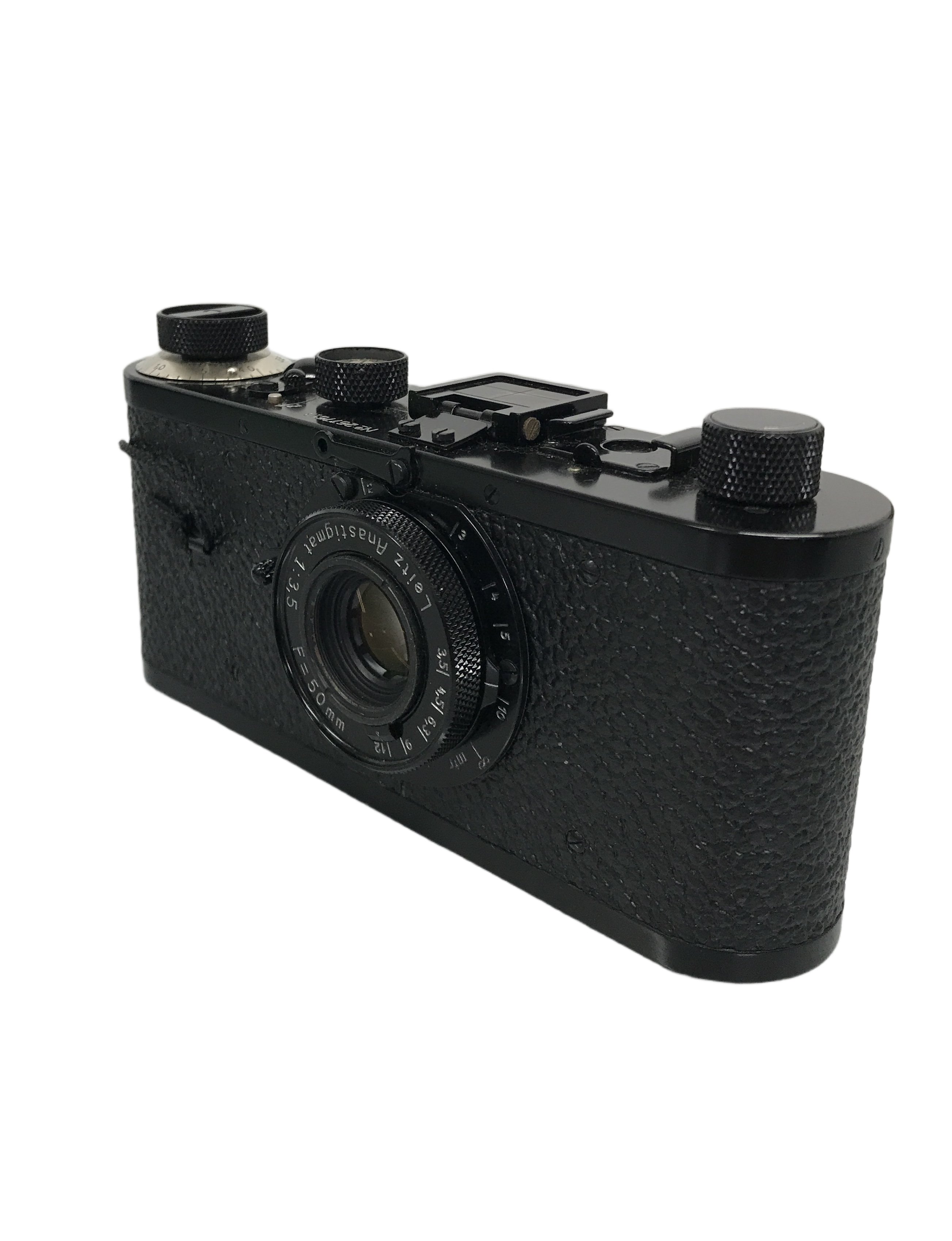 35mmフィルムカメラの原点を忠実に再現した、カメラ史のロマンとクラフトマンシップを肌で感じる限定レプリカモデル!