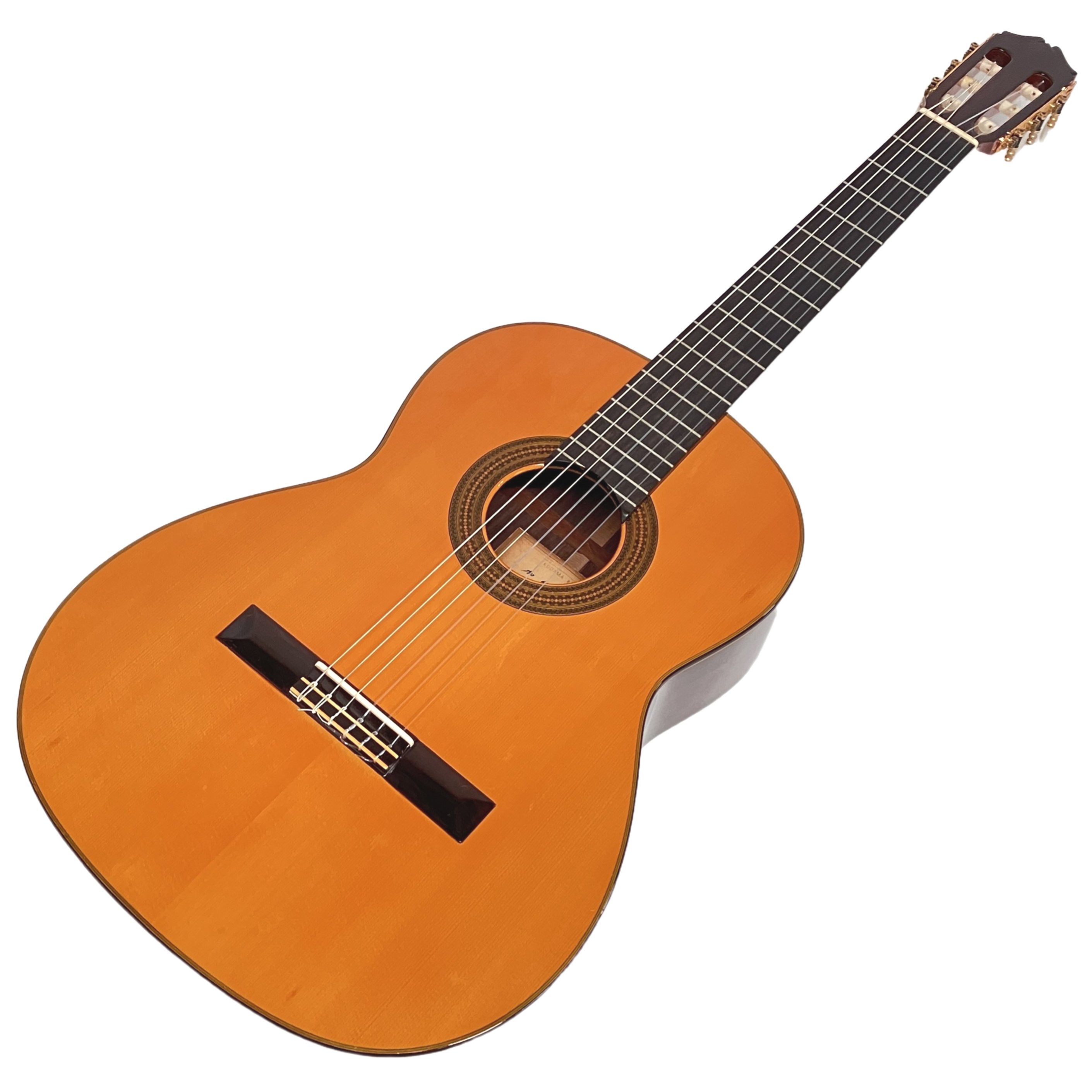 日本の名工が手掛けた、芯のある澄んだ音色と豊かな鳴りが魅力の本格派手工クラシックギター!