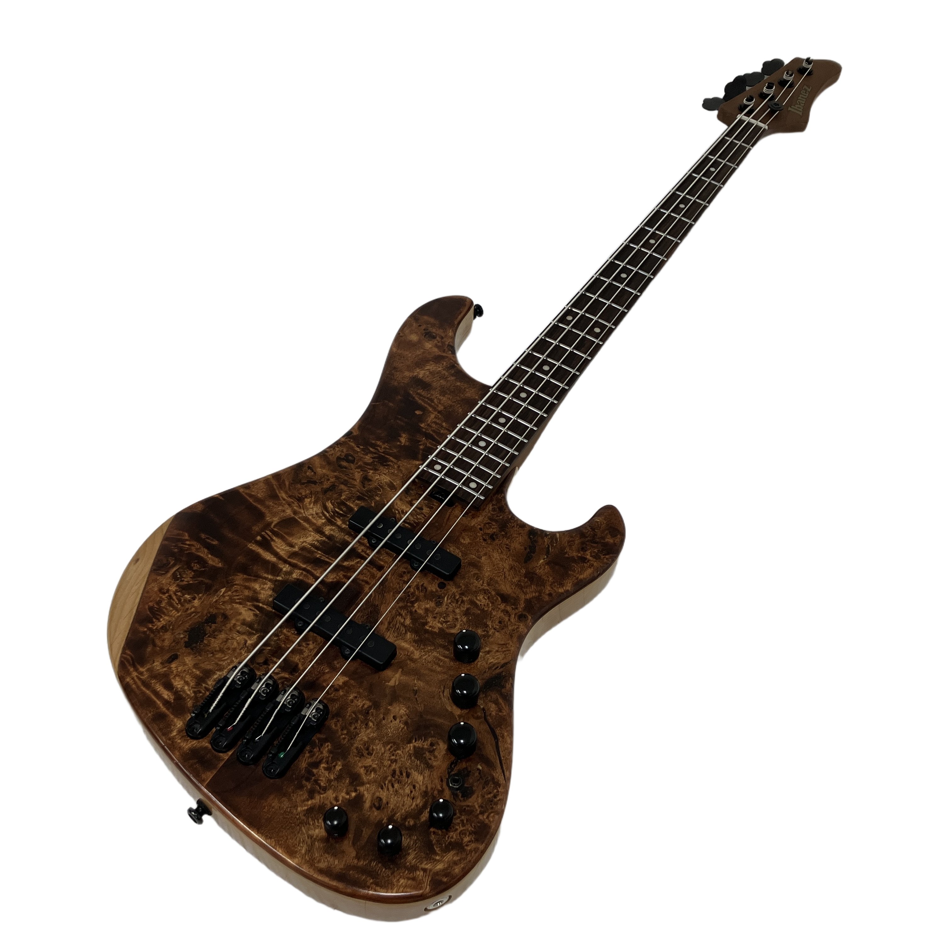木材本来の美しさを引き立てる深みのあるナチュラルフィニッシュと、Ibanezならではの卓越したプレイアビリティが融合した実戦仕様の一本!