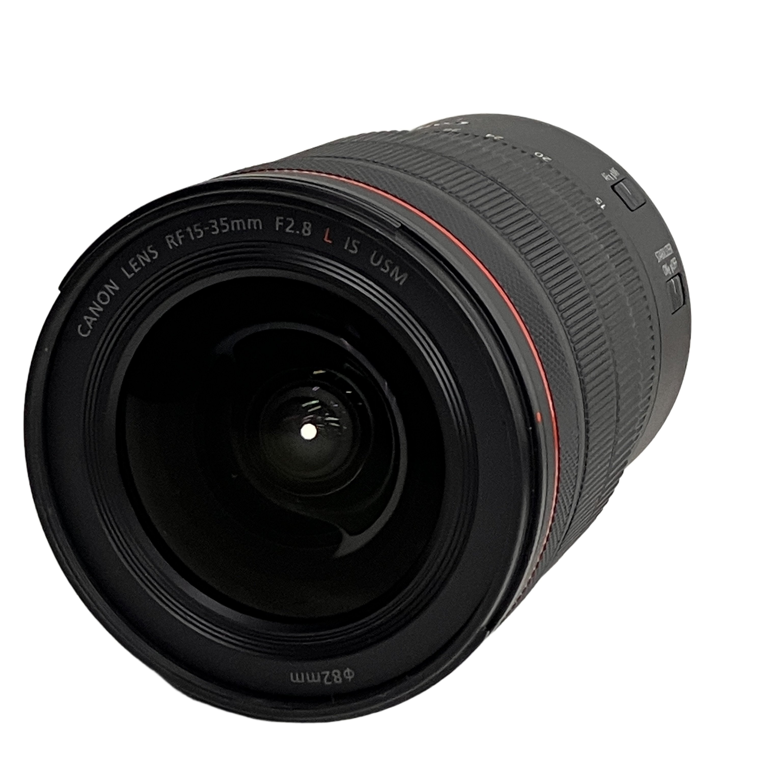 15mmの超広角から始まるダイナミックな表現力とF2.8の明るさを備えた、EOS Rシステム「大三元」の超広角ズームレンズ!