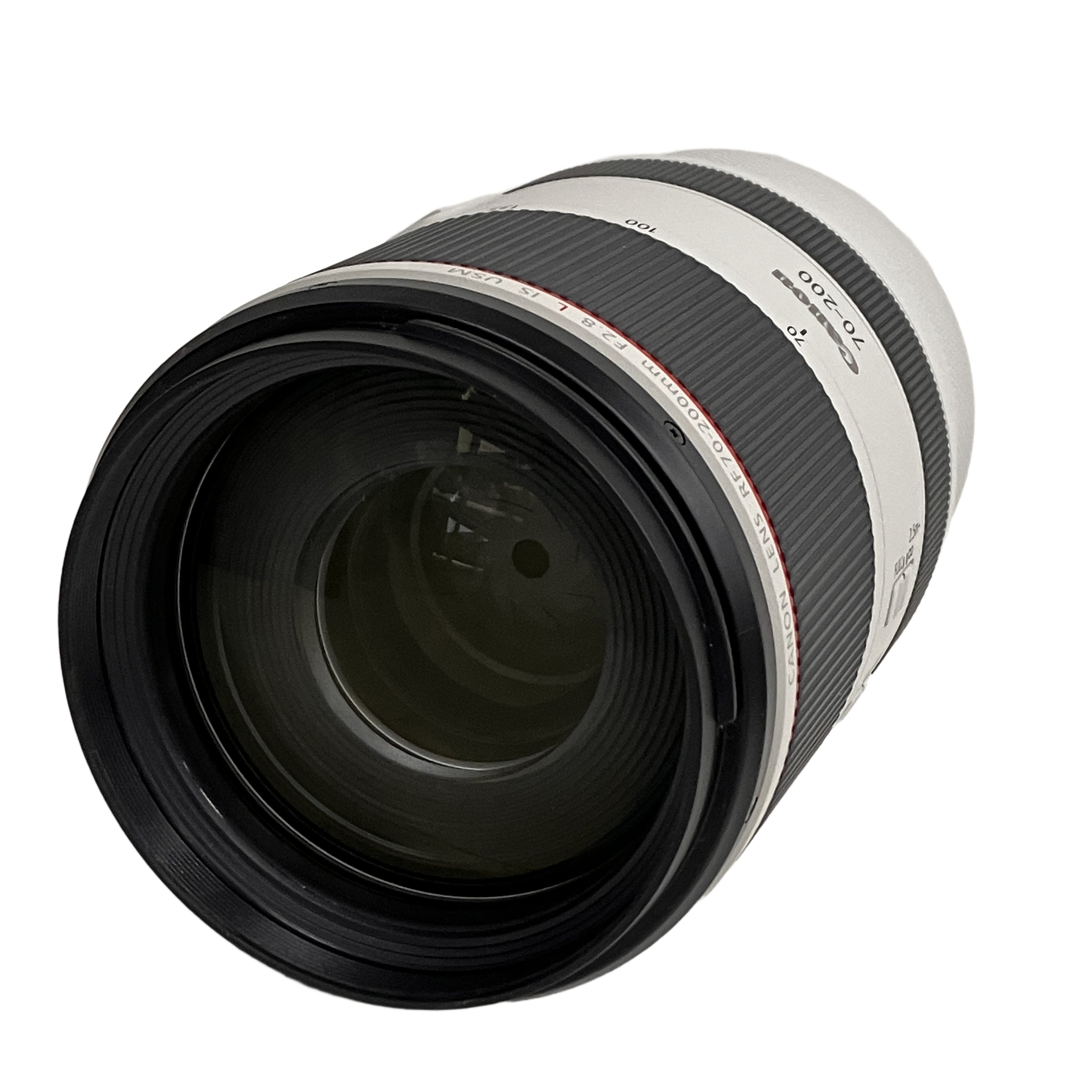 F2.8の大口径と圧倒的な小型軽量化を両立した、EOS Rシステムを代表する大定番の大三元望遠ズームレンズ!