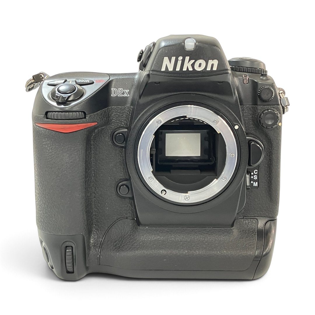 Nikon D2X ニコン デジタル一眼レフ カメラ ボディ 中古