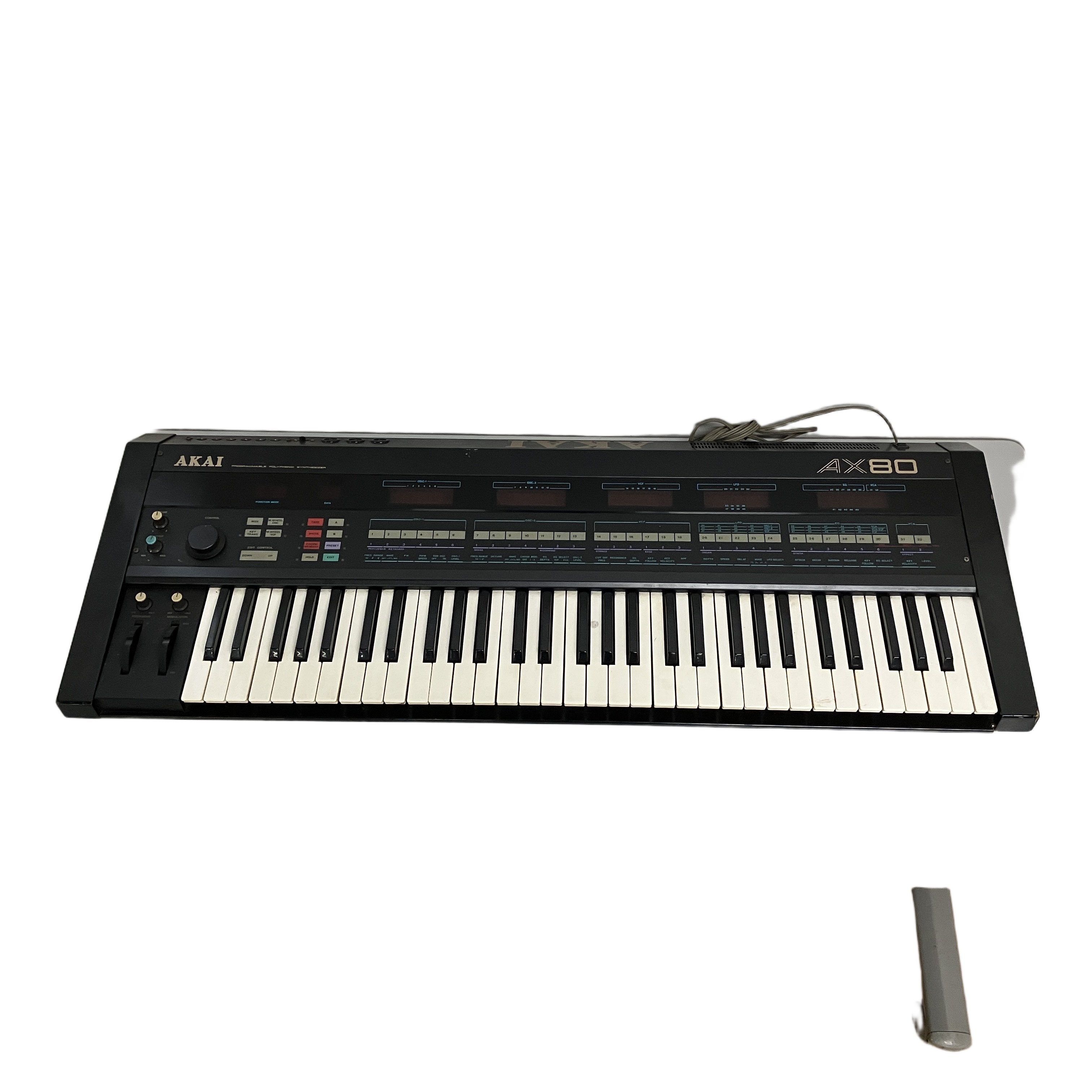 AKAI AX80 PROGRAMABLE POLYPHONIC SYNTHESIZER シンセサイザー 楽器 中古